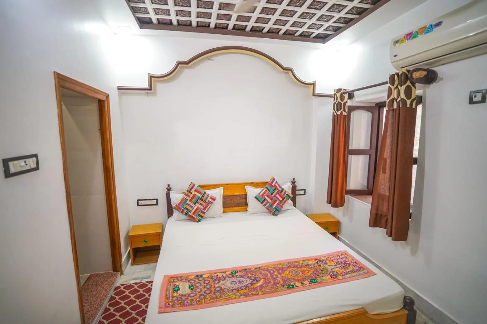 Bed in The Wanderlust Guest House & Safari