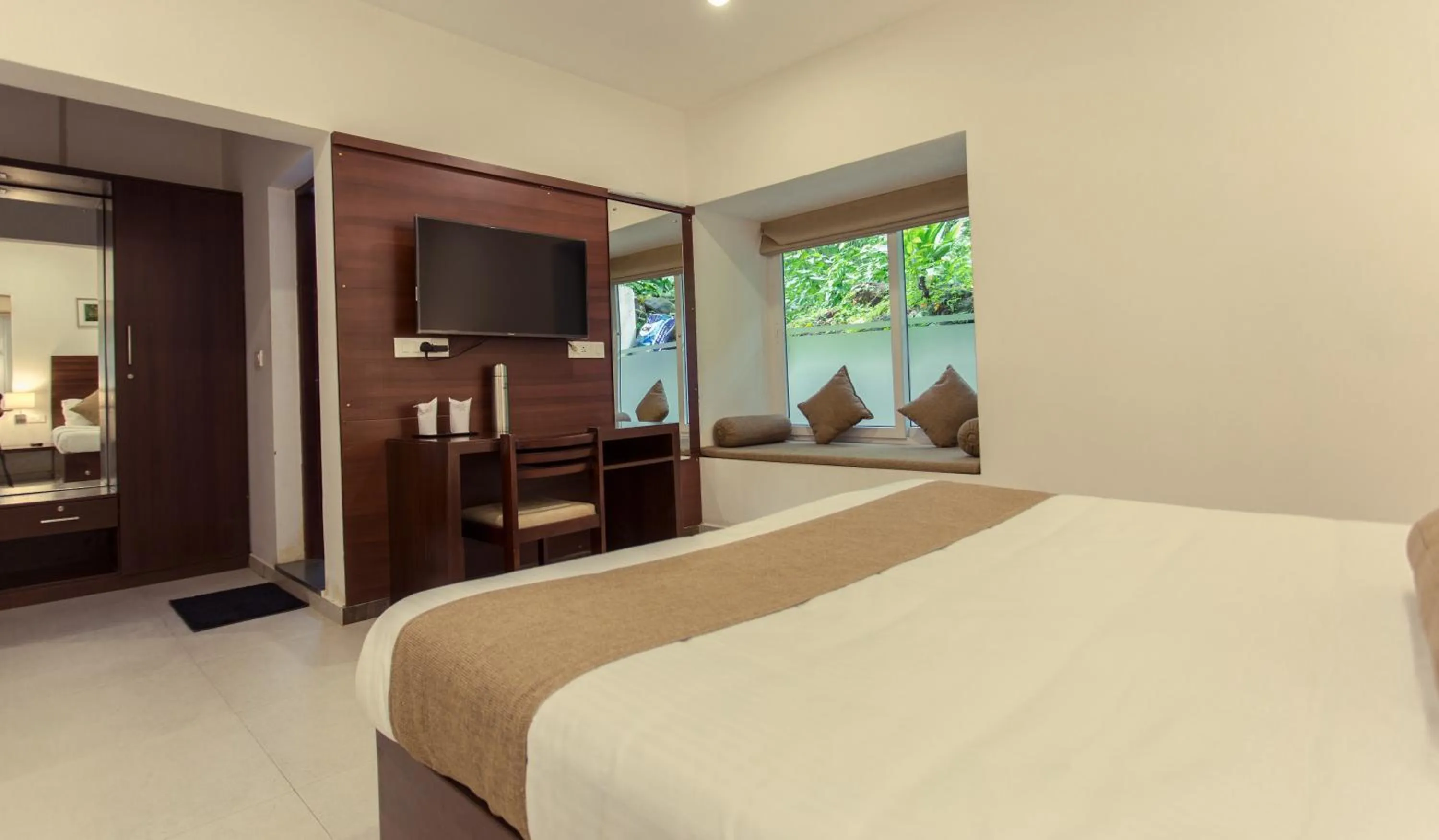 Bed in Crayons Guest House Munnar