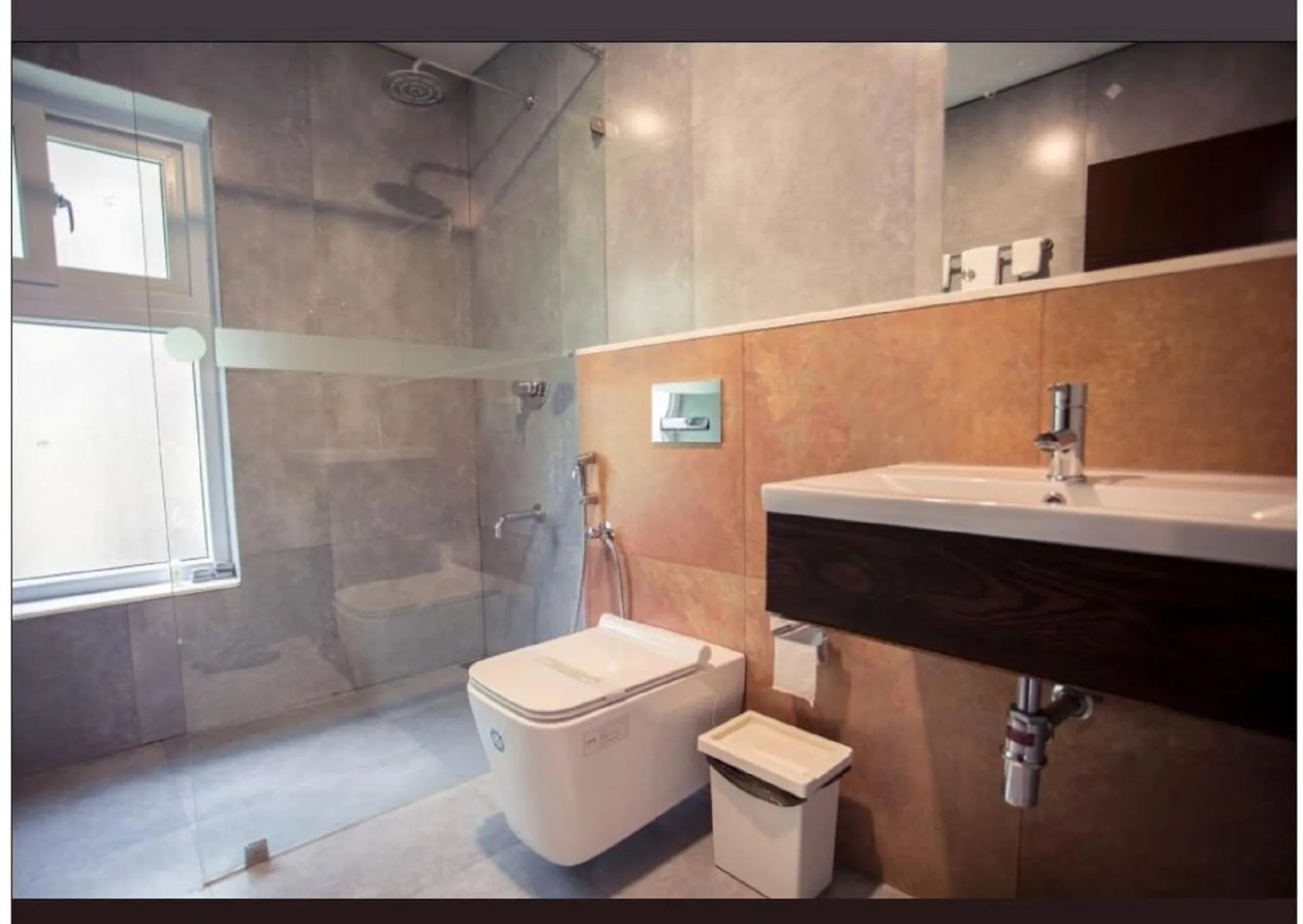 Bathroom in Crayons Guest House Munnar