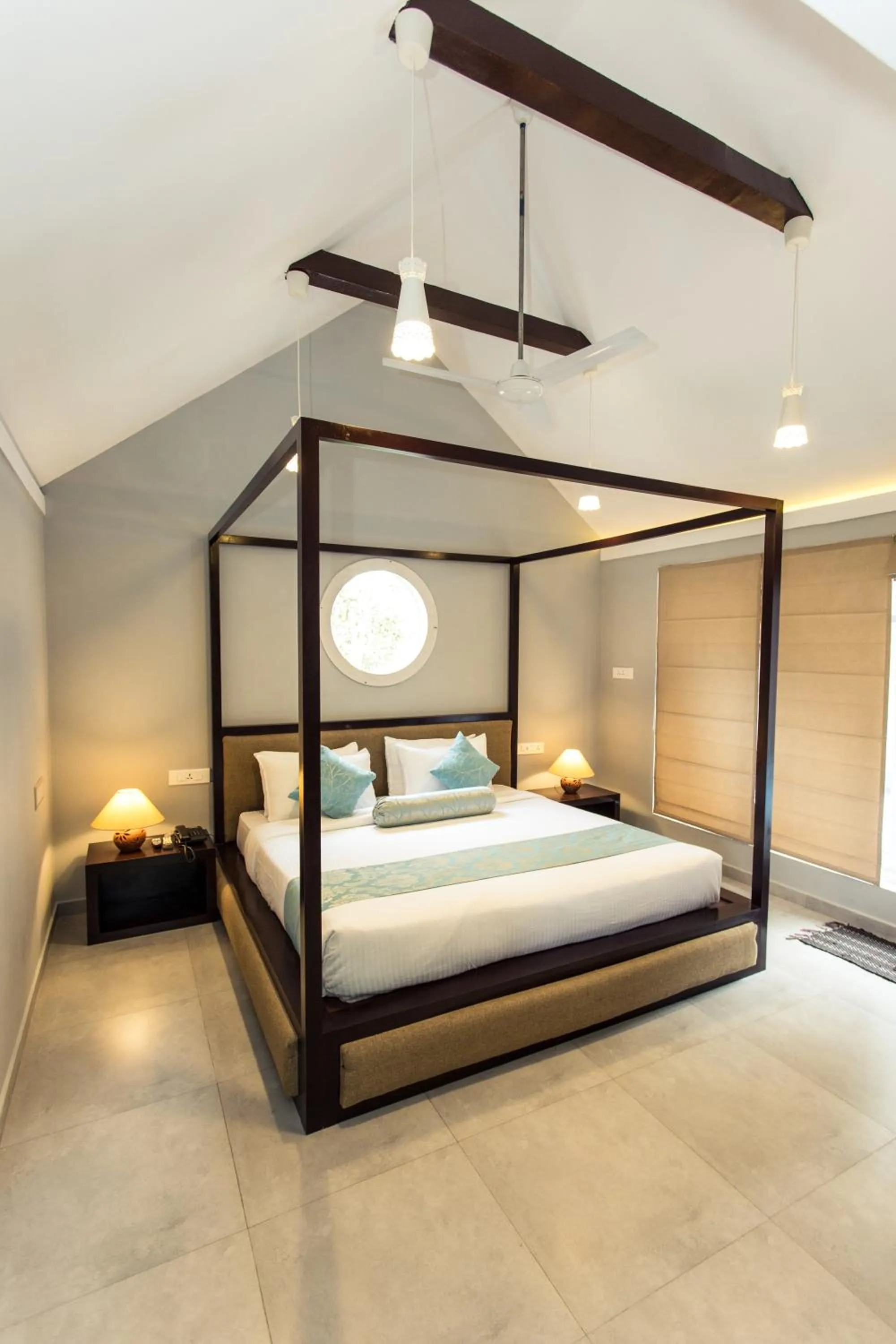 Bedroom, Bed in Crayons Guest House Munnar