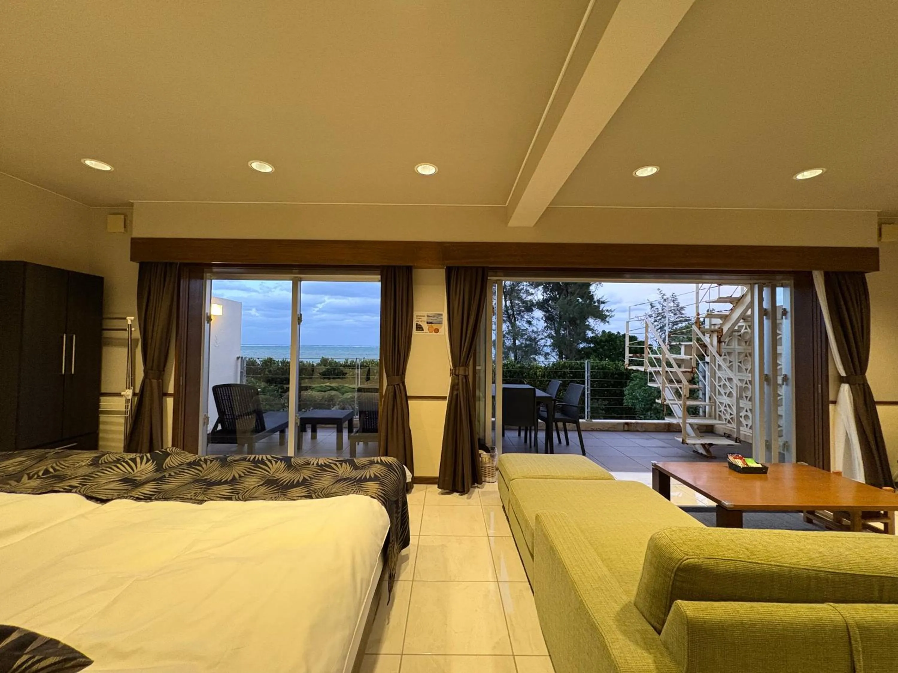 Bed in Arimabaru Beach Resort