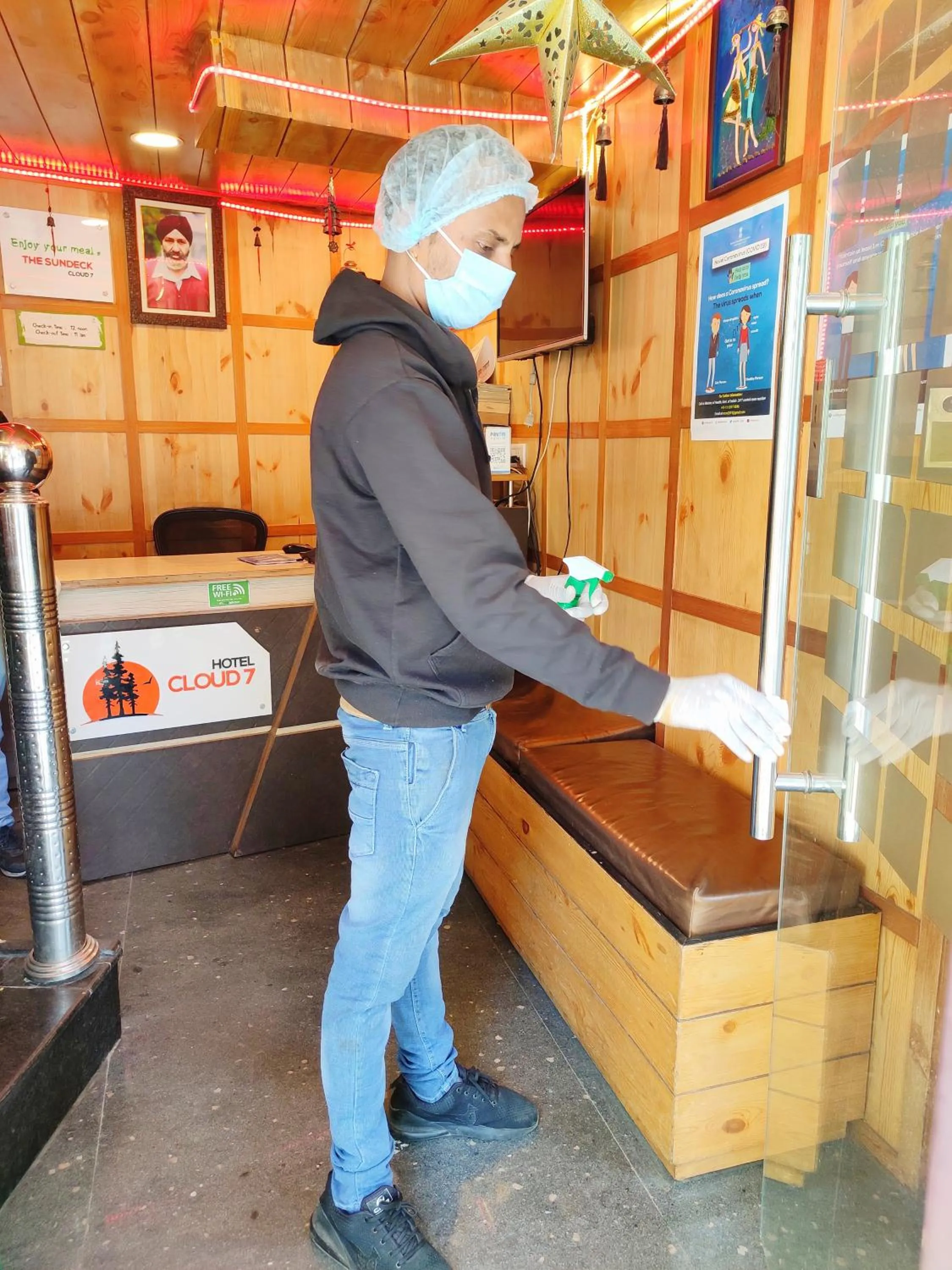 Facade/entrance in Cloud 7