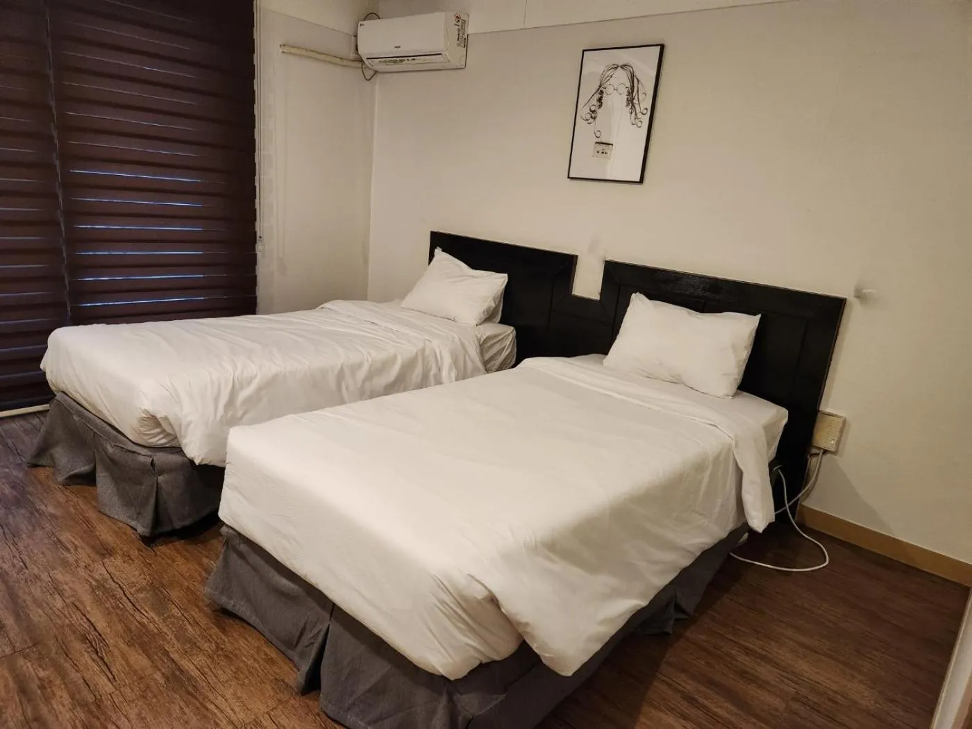 air conditioner, Bed in Navis Hotel