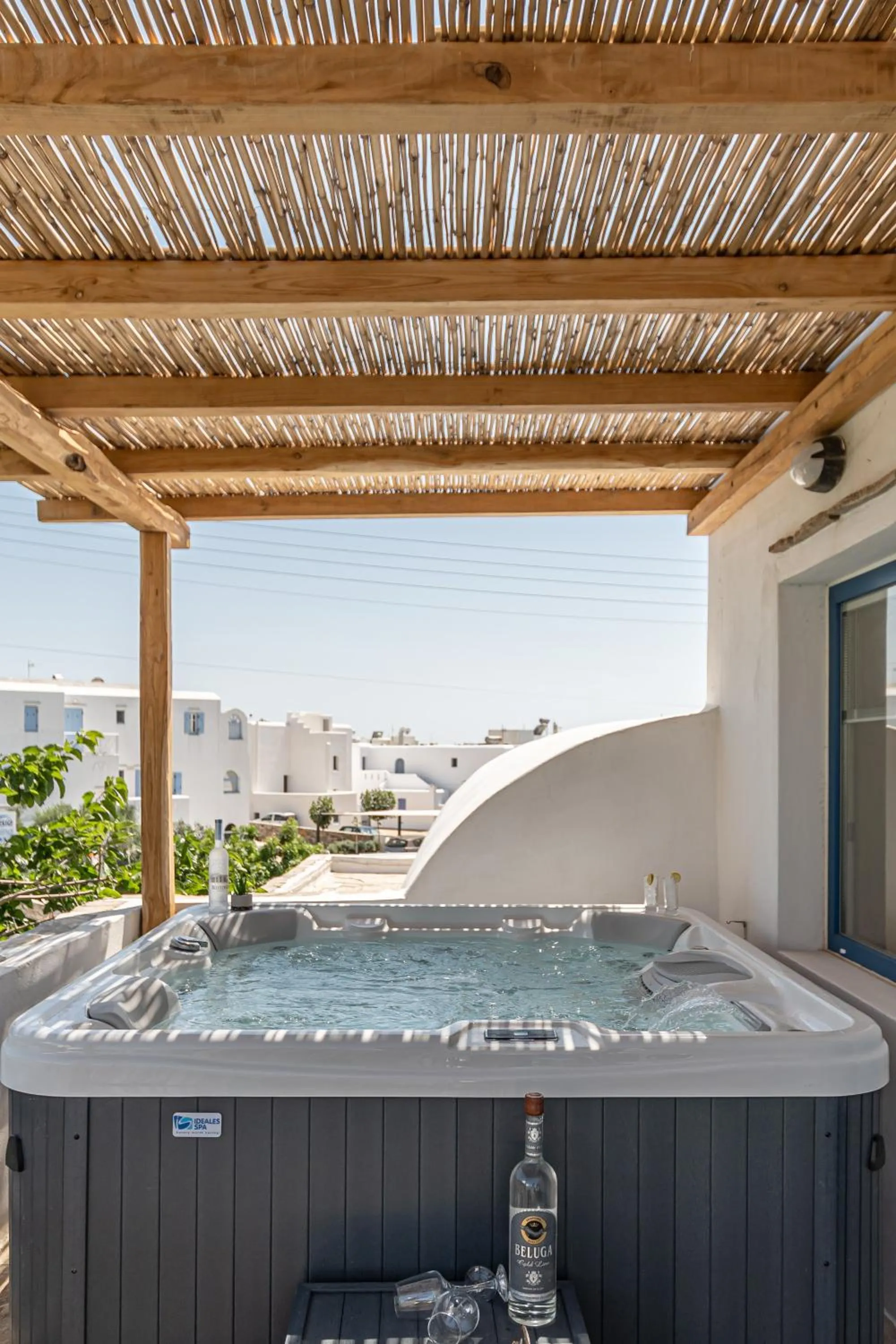 Hot Tub in Naxian Queen Luxury Villas & Suites