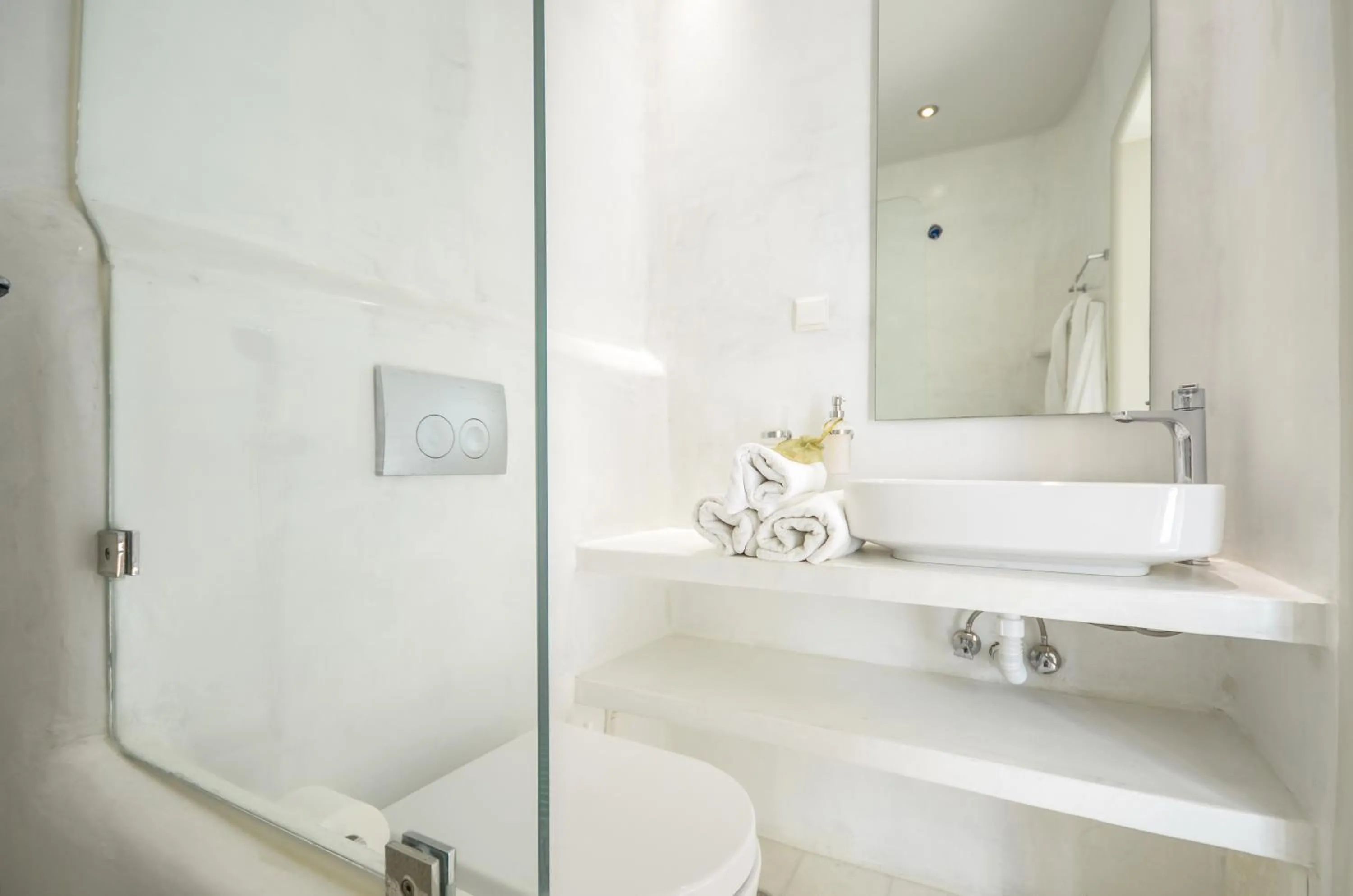 Bathroom in Naxian Queen Luxury Villas & Suites