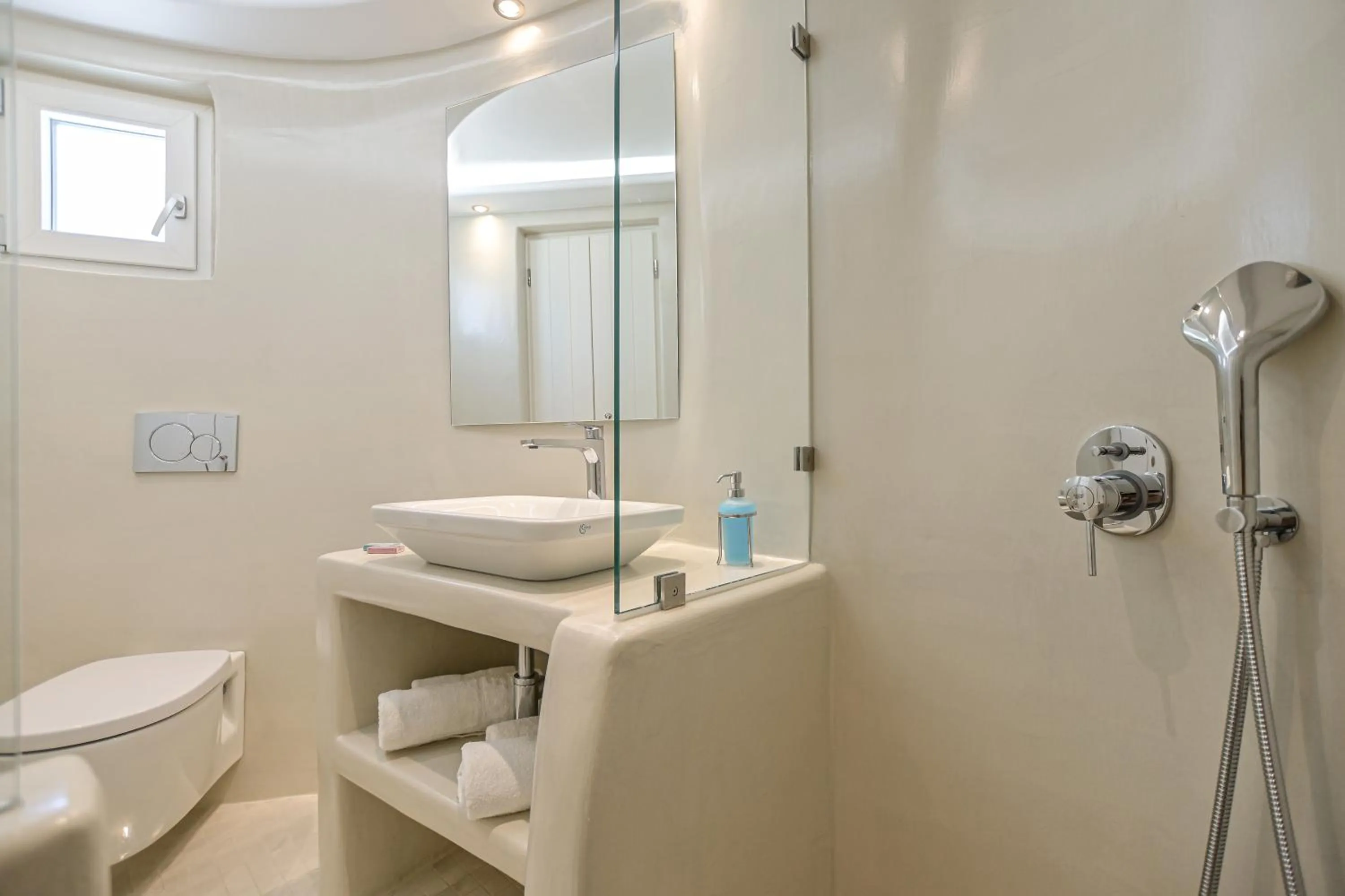 Bathroom in Naxian Queen Luxury Villas & Suites