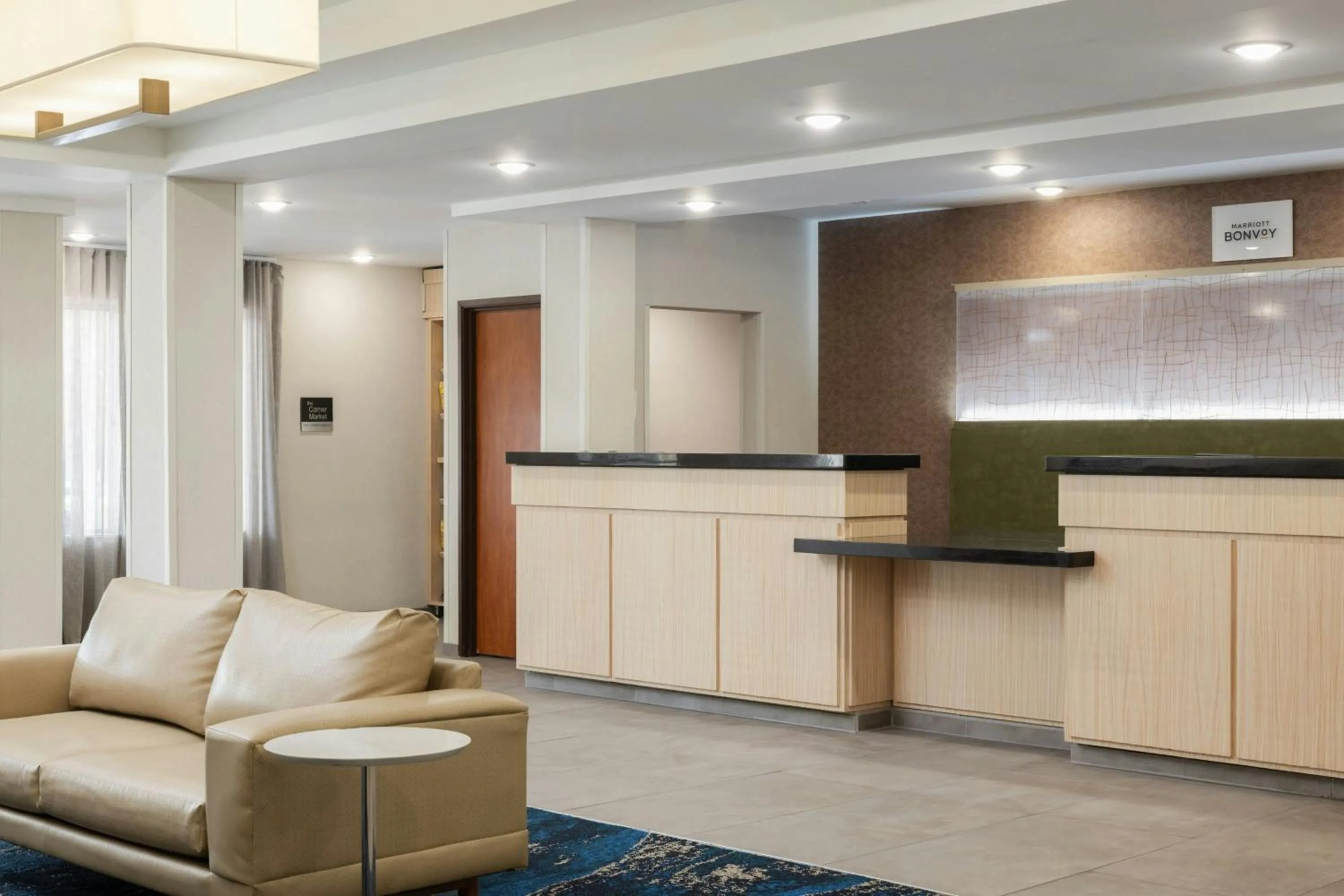 Lobby or reception in Fairfield Inn and Suites by Marriott Fort Wayne