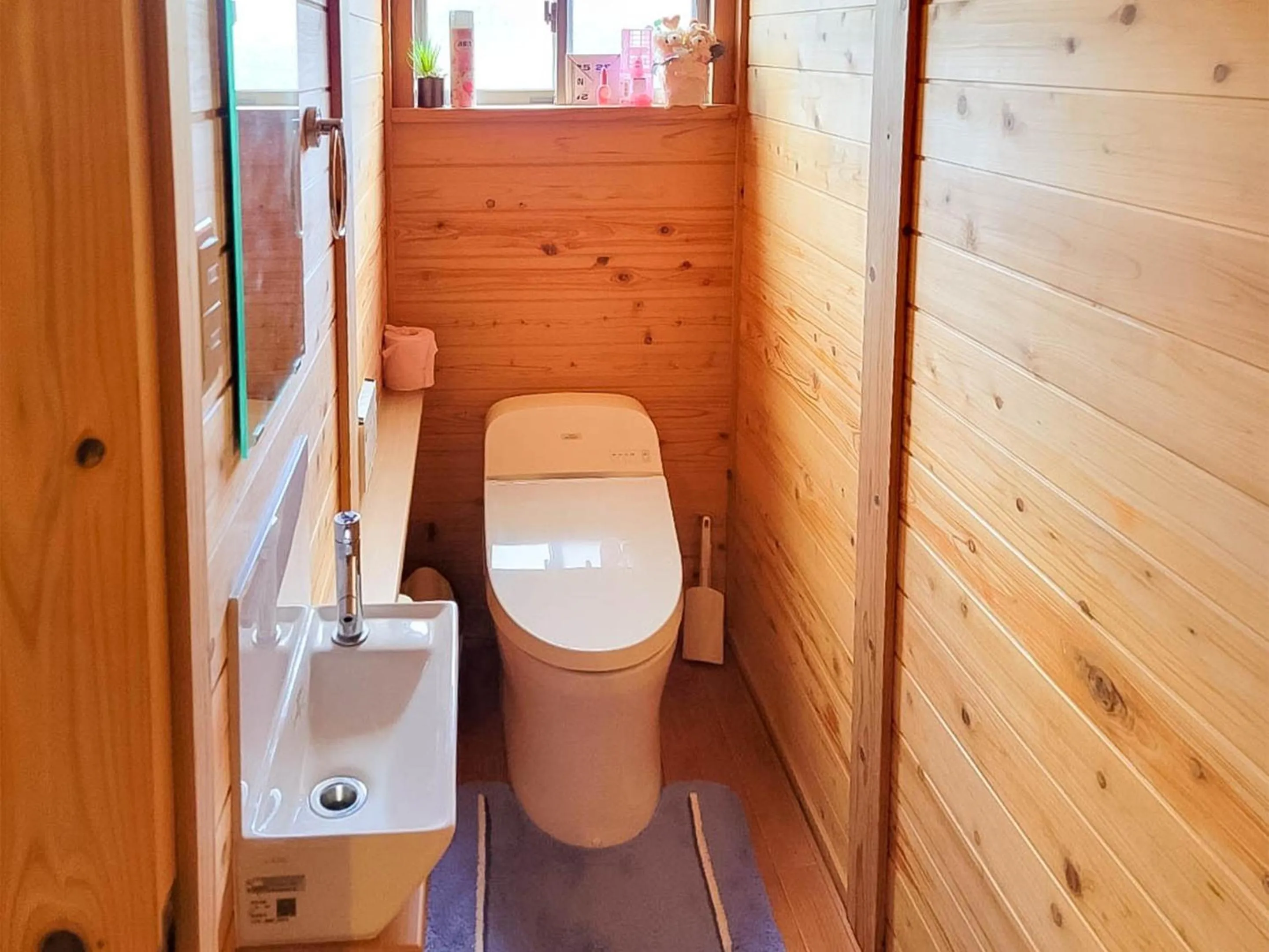 Toilet in Pension Snadun