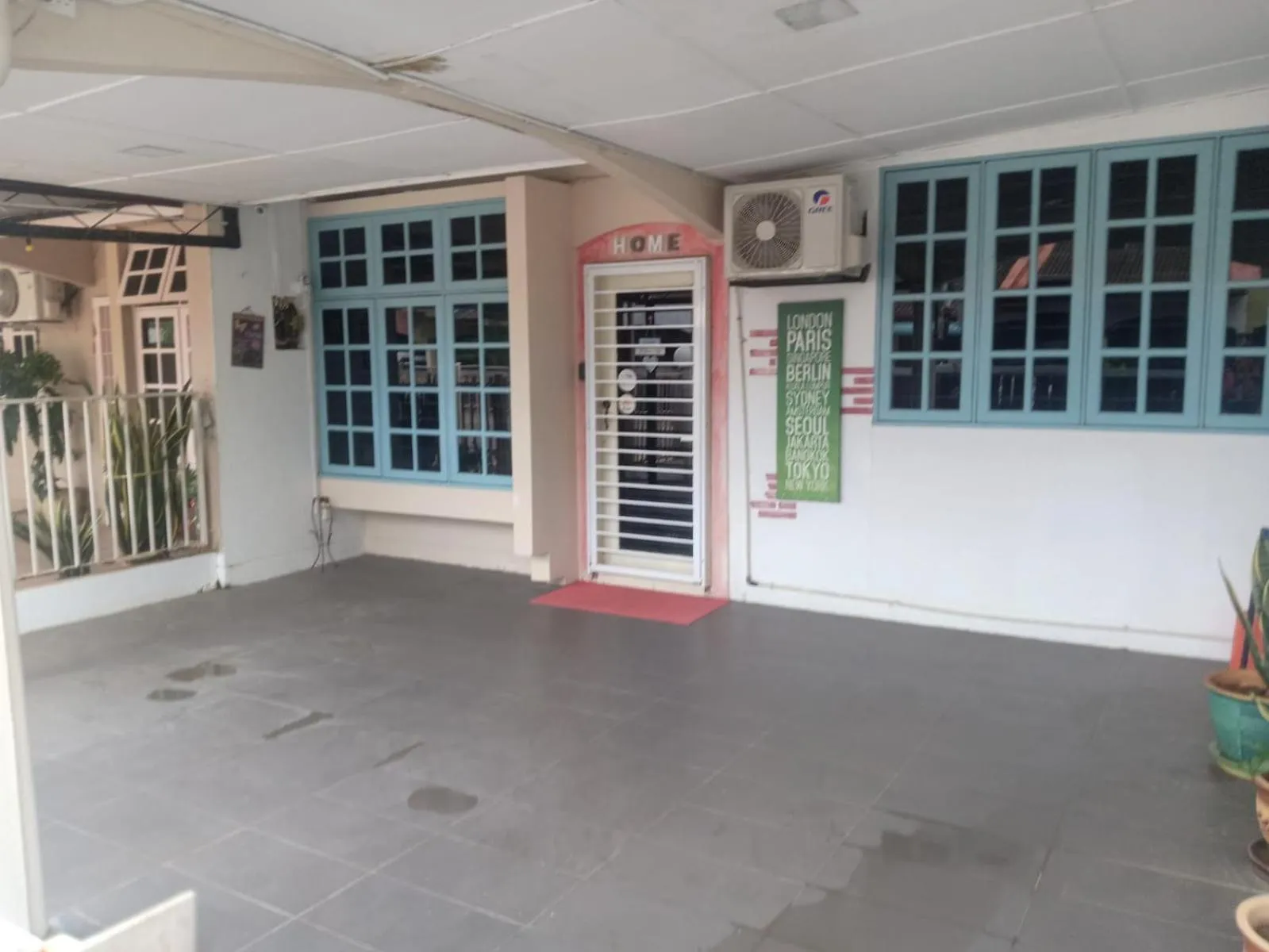 Property building in Natol Homestay - LA Tabuan Jaya