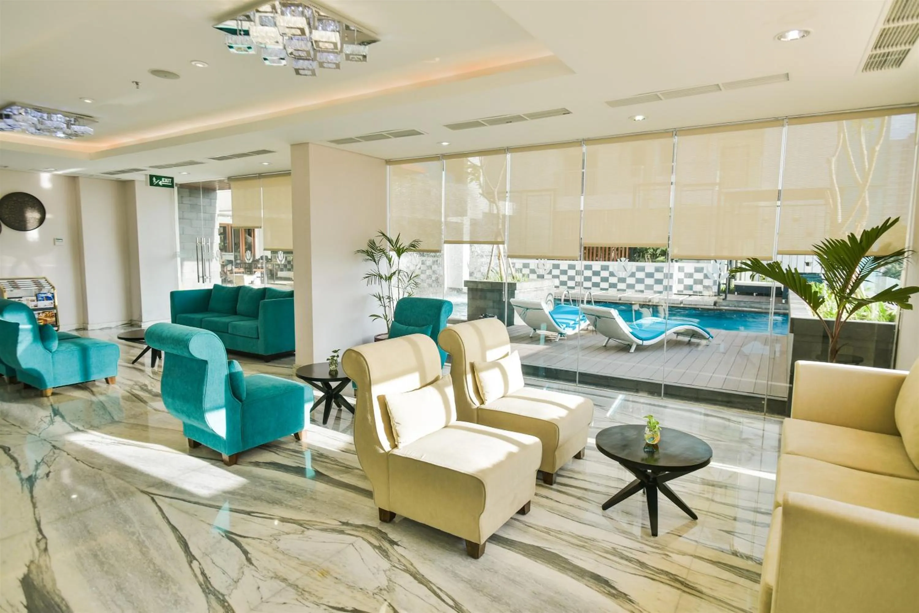 Lobby or reception in Golden Tulip Essential Tangerang
