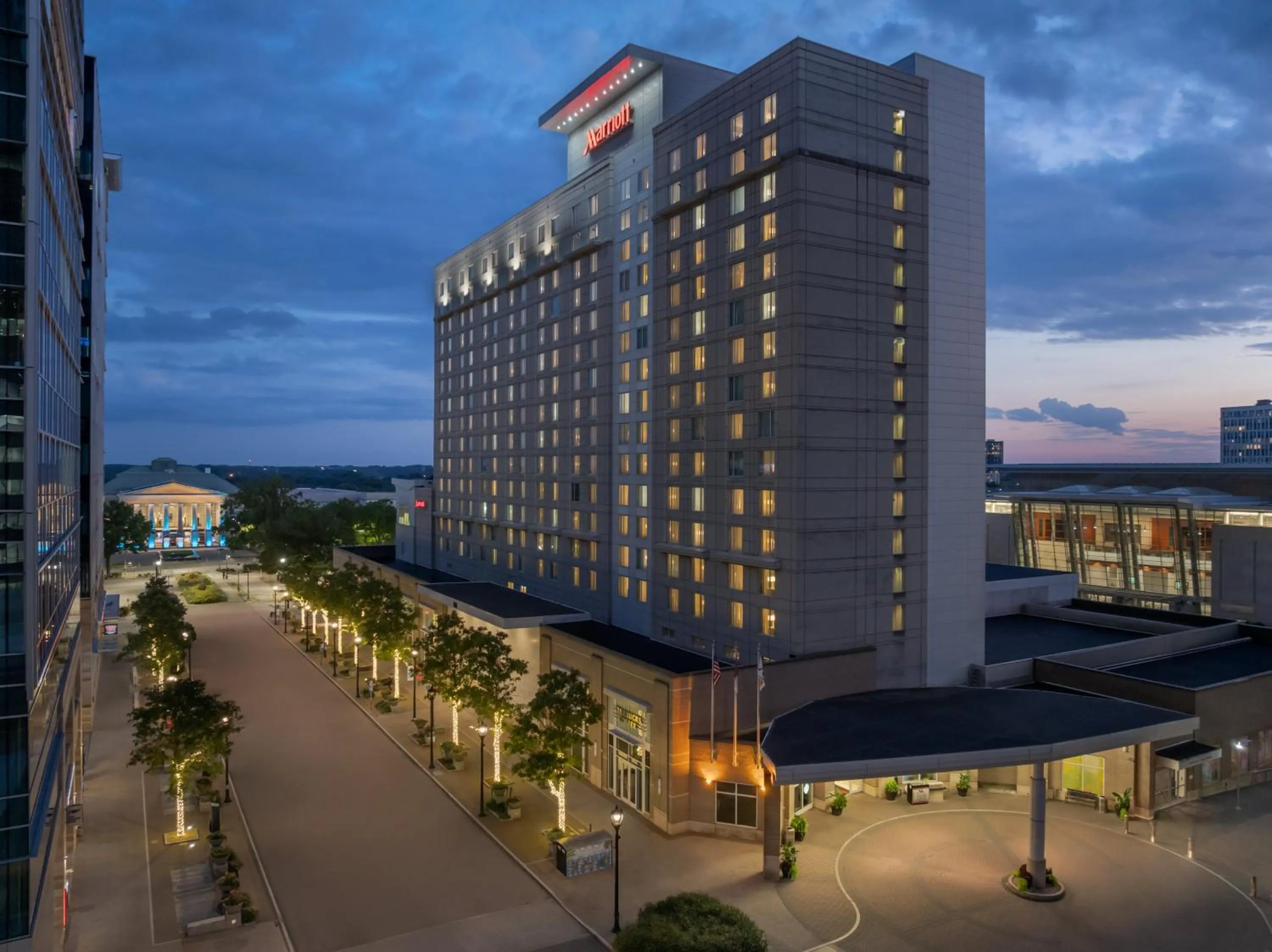 Property building in Raleigh Marriott City Center