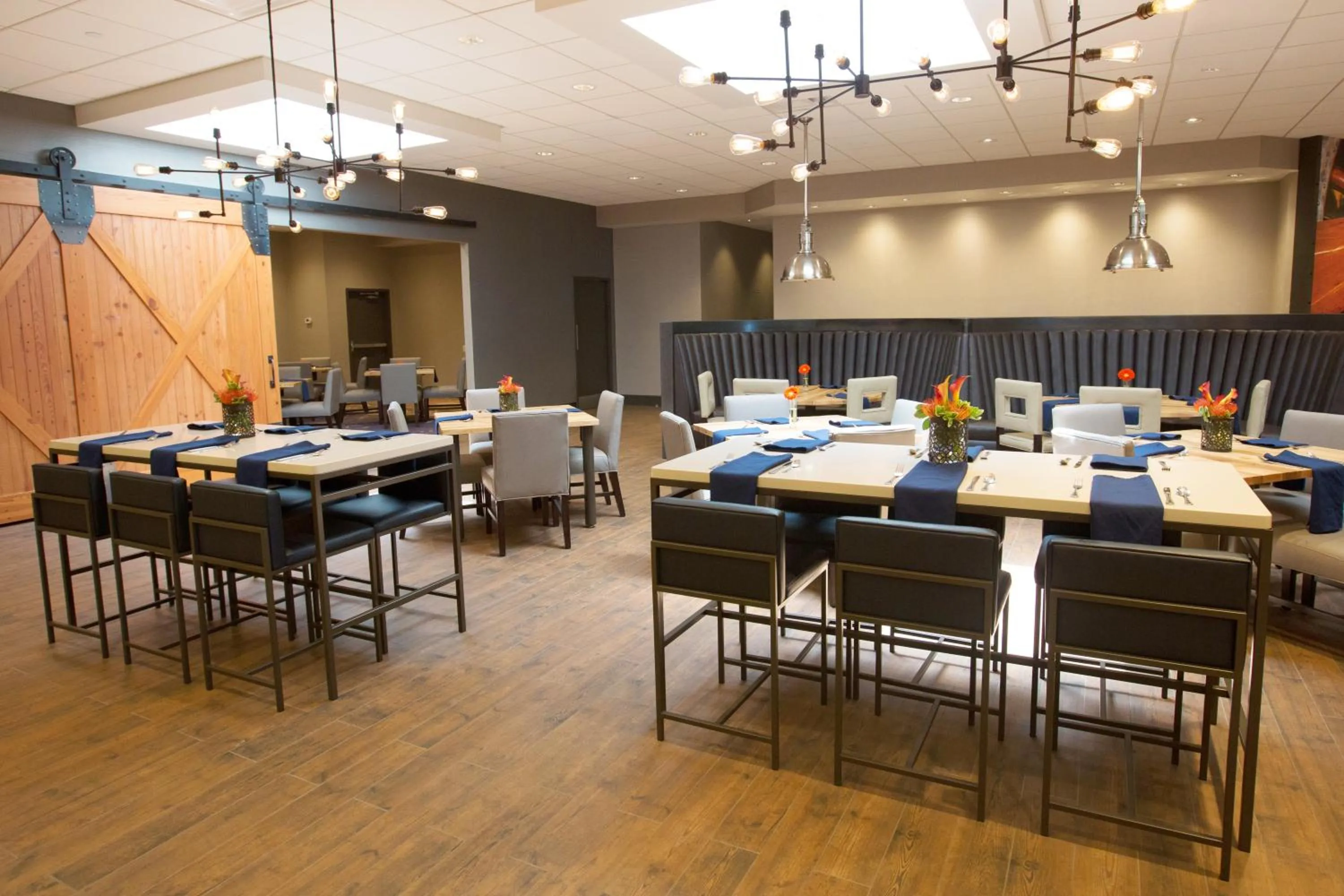 Restaurant/places to eat in Holiday Inn Dayton/Fairborn I-675, an IHG Hotel