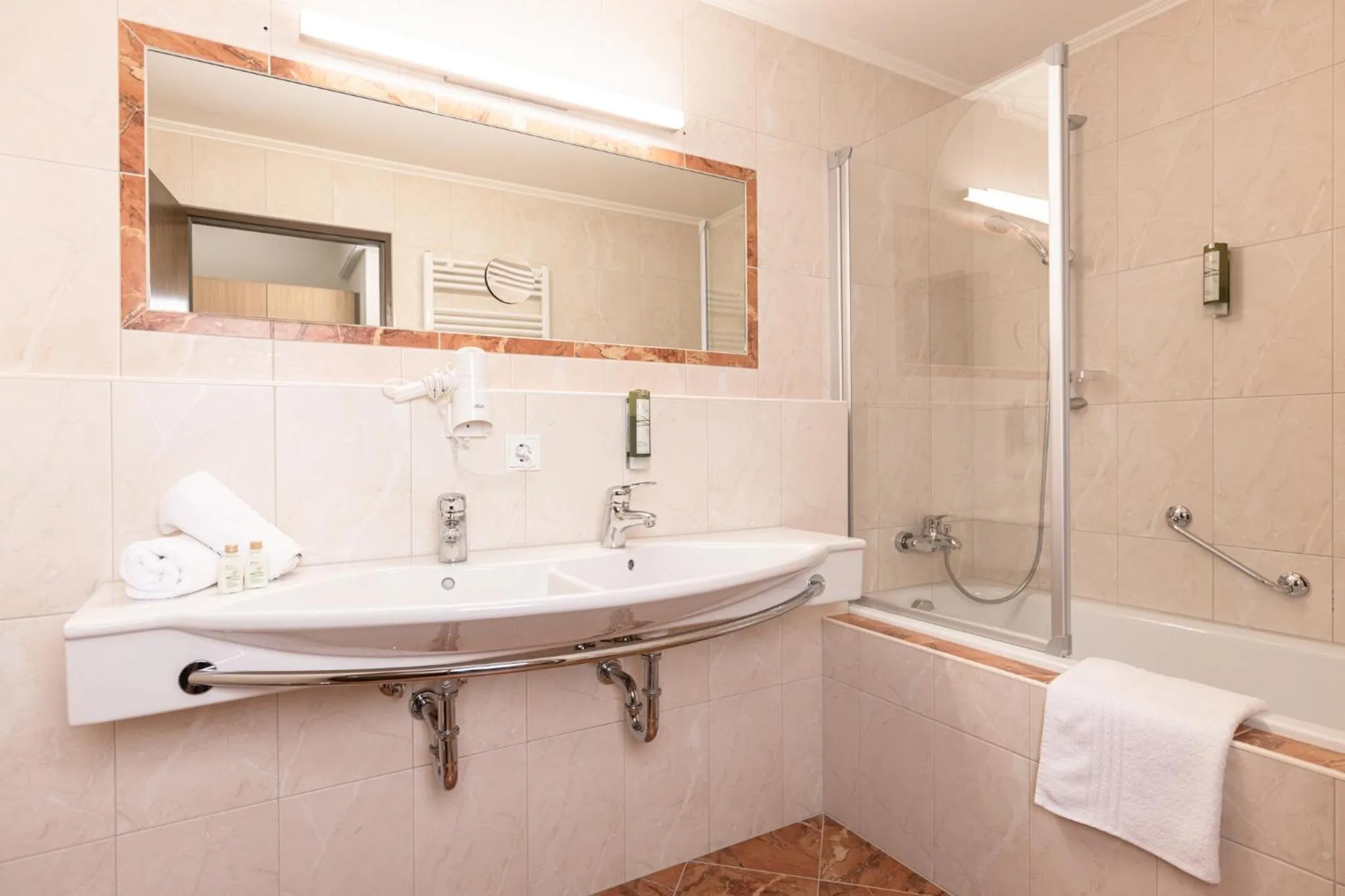 Bathroom in Hotel Pirchnerhof