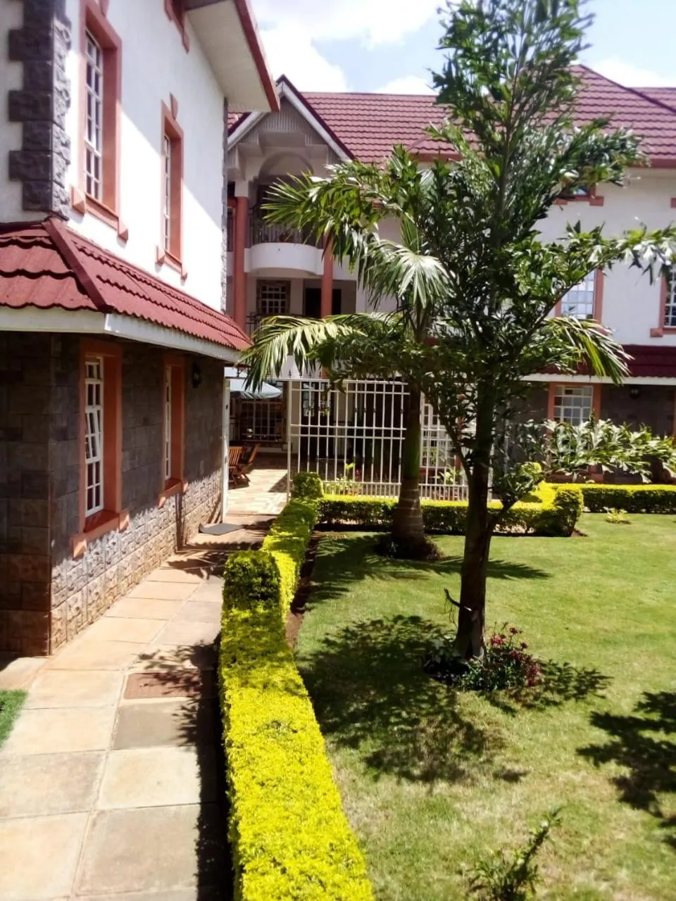 Property building in Villa Leone Boutique Hotel