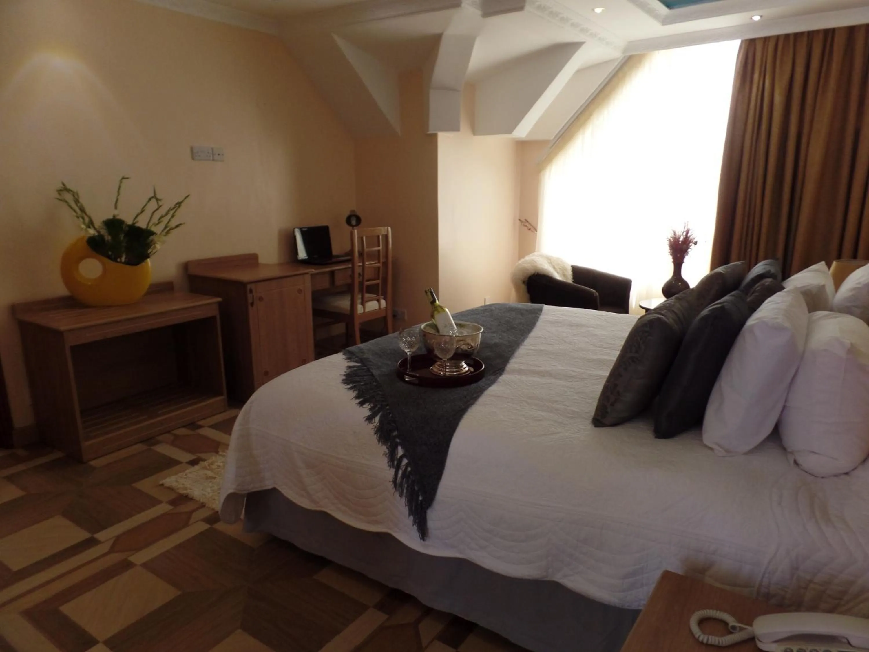 Photo of the whole room, Bed in Villa Leone Boutique Hotel