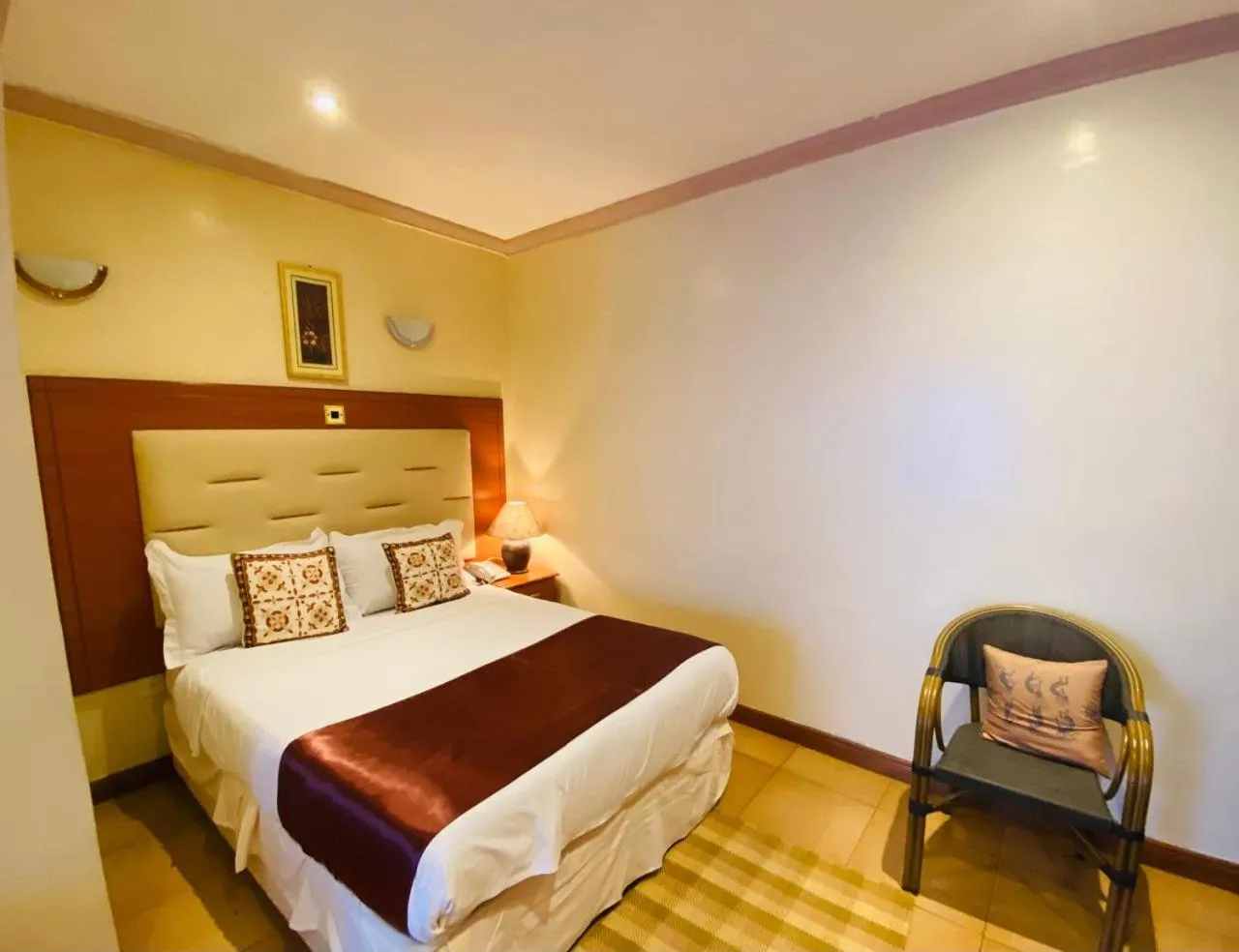 Living room, Bed in Villa Leone Boutique Hotel