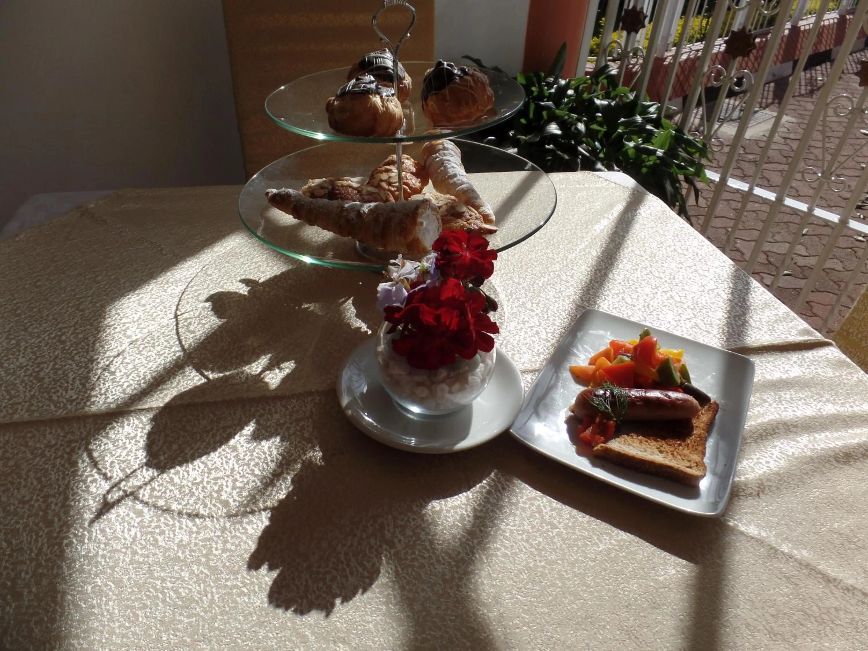 Meals in Villa Leone Boutique Hotel