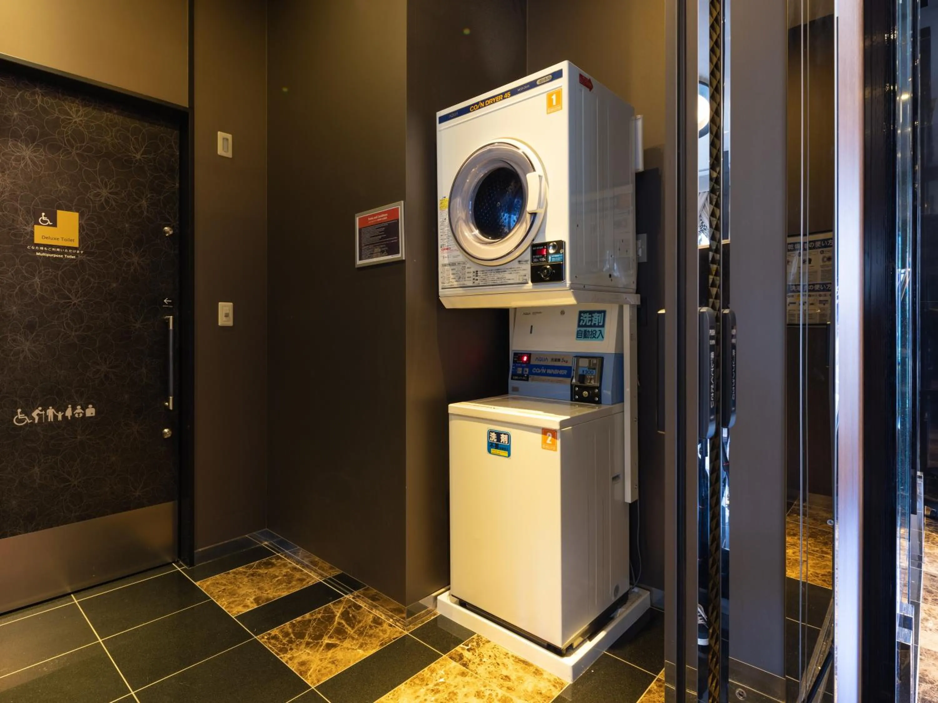 Lobby or reception in APA Hotel Ginza Shintomicho Ekimae Kita