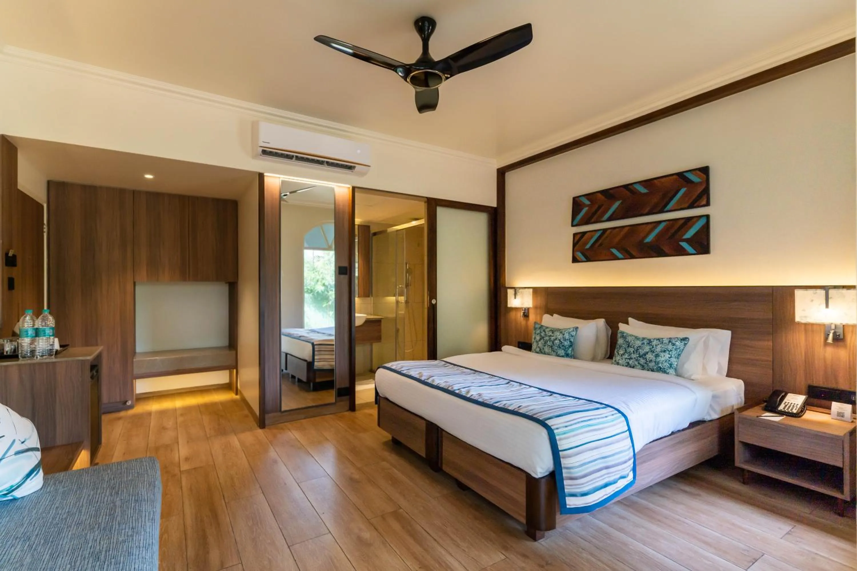 Bed in Nanu Beach Resort & Spa