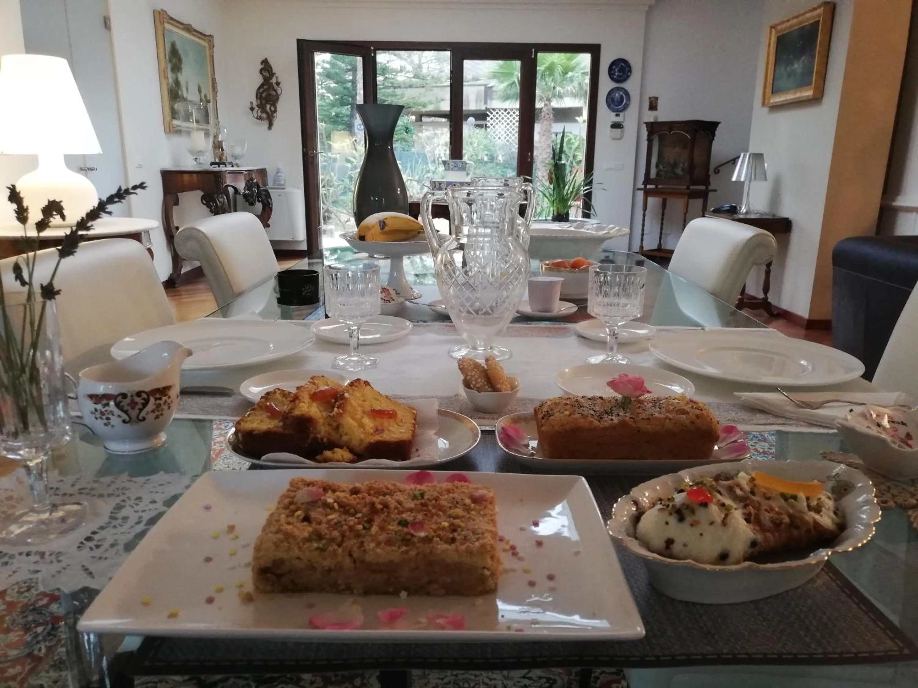 Food and drinks in B & B Villa Flora