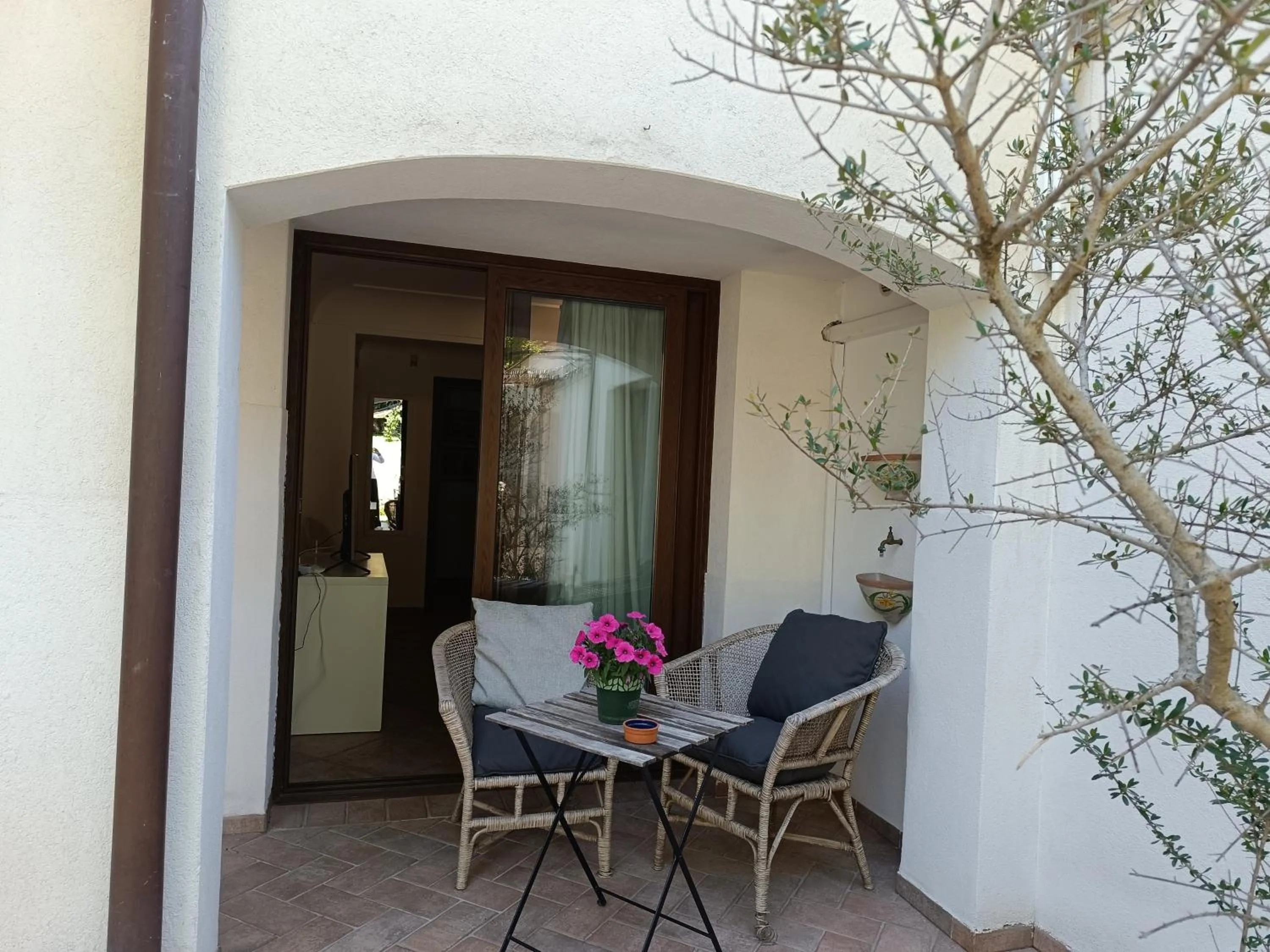 Patio in B & B Villa Flora