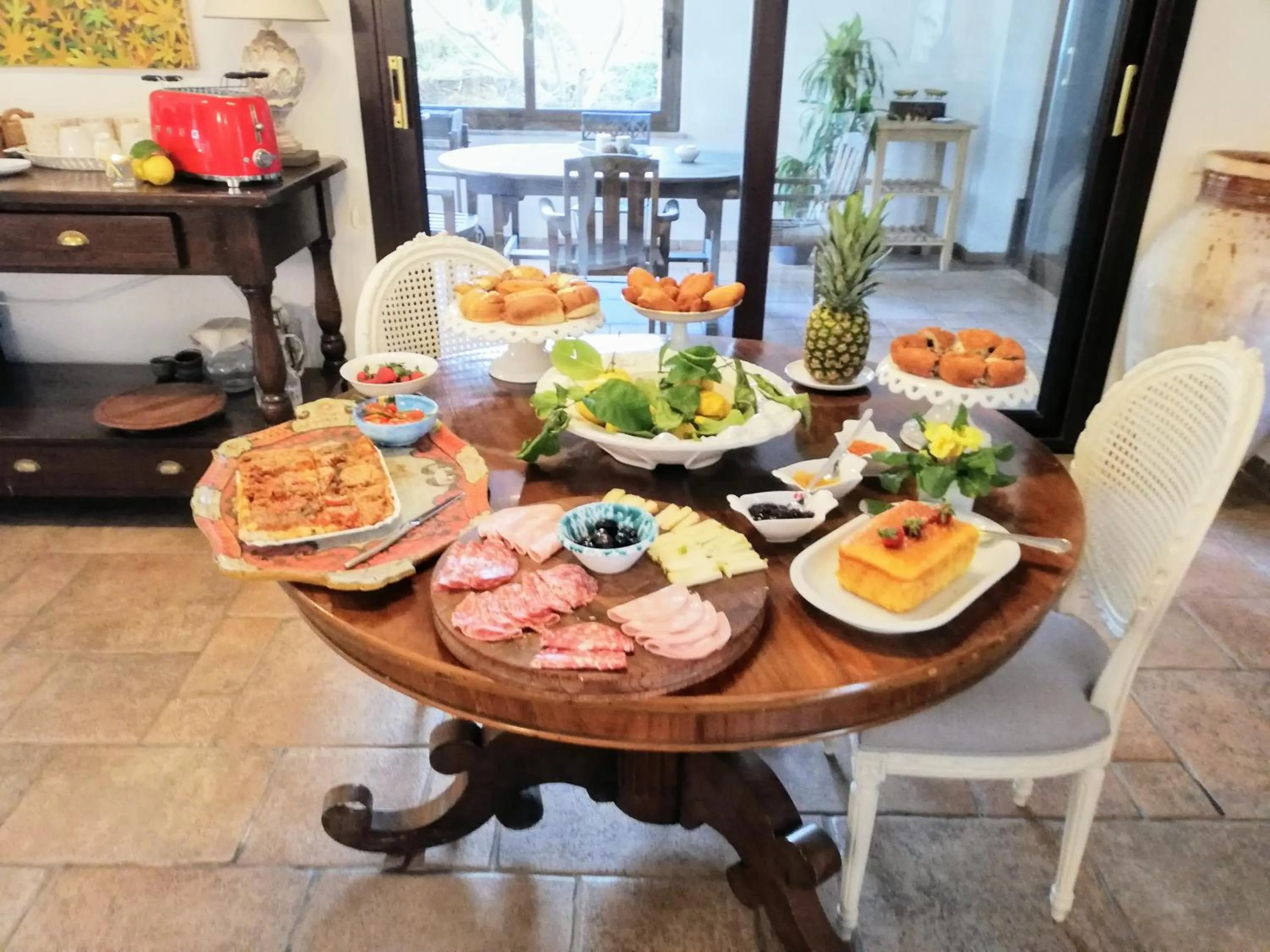 Breakfast in B & B Villa Flora