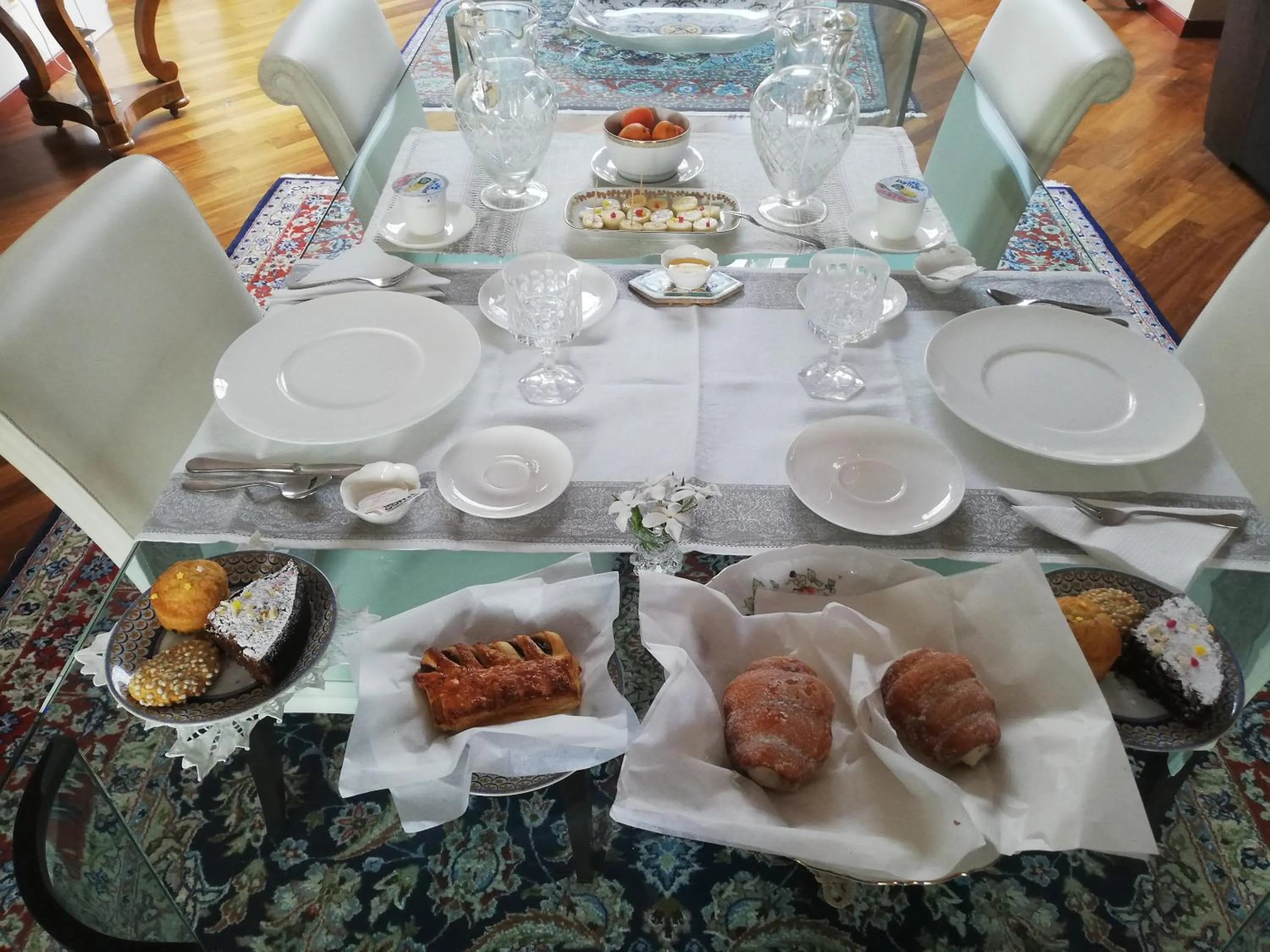 Breakfast in B & B Villa Flora