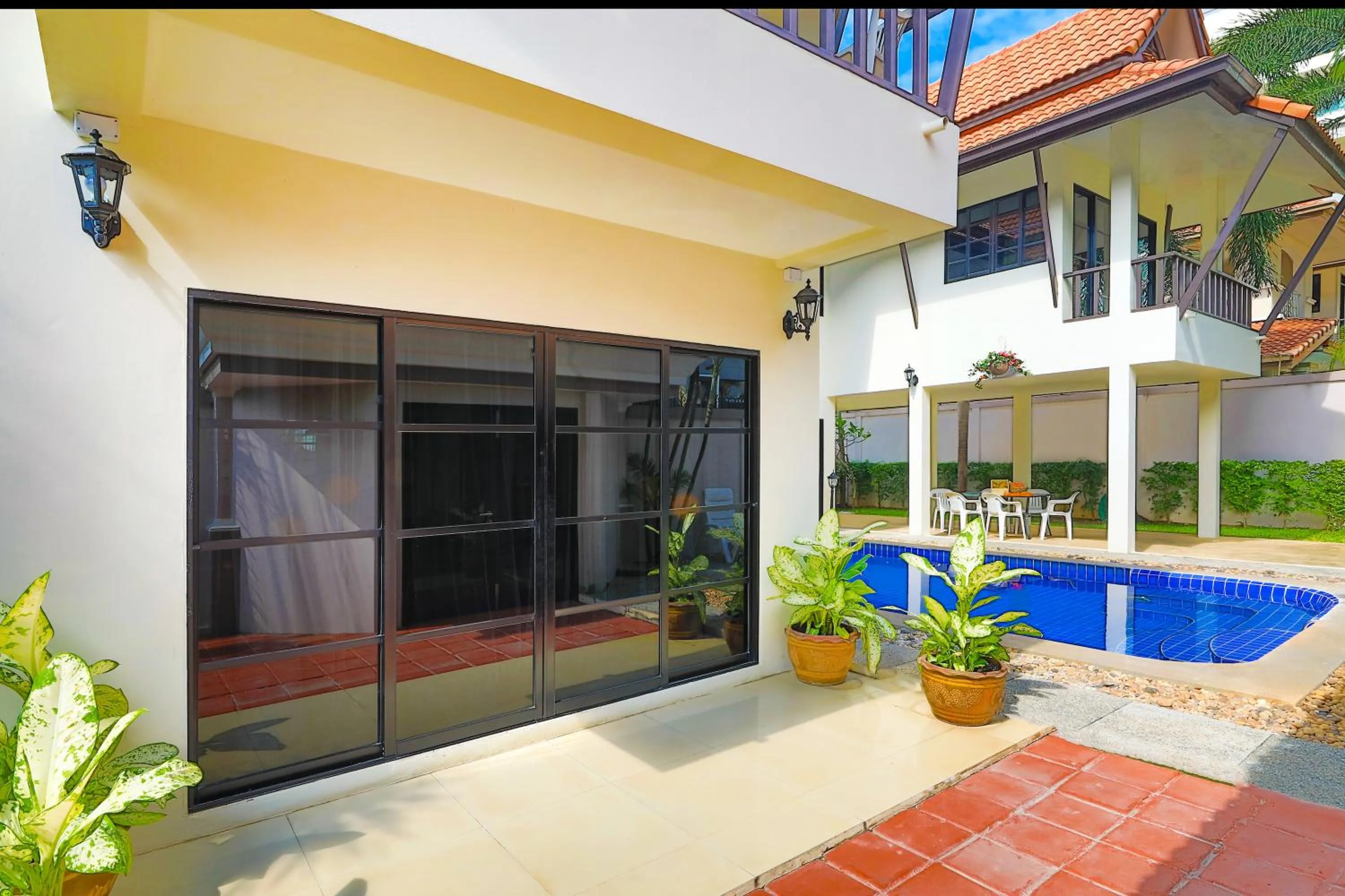 Property building in Sweet Villas Pattaya