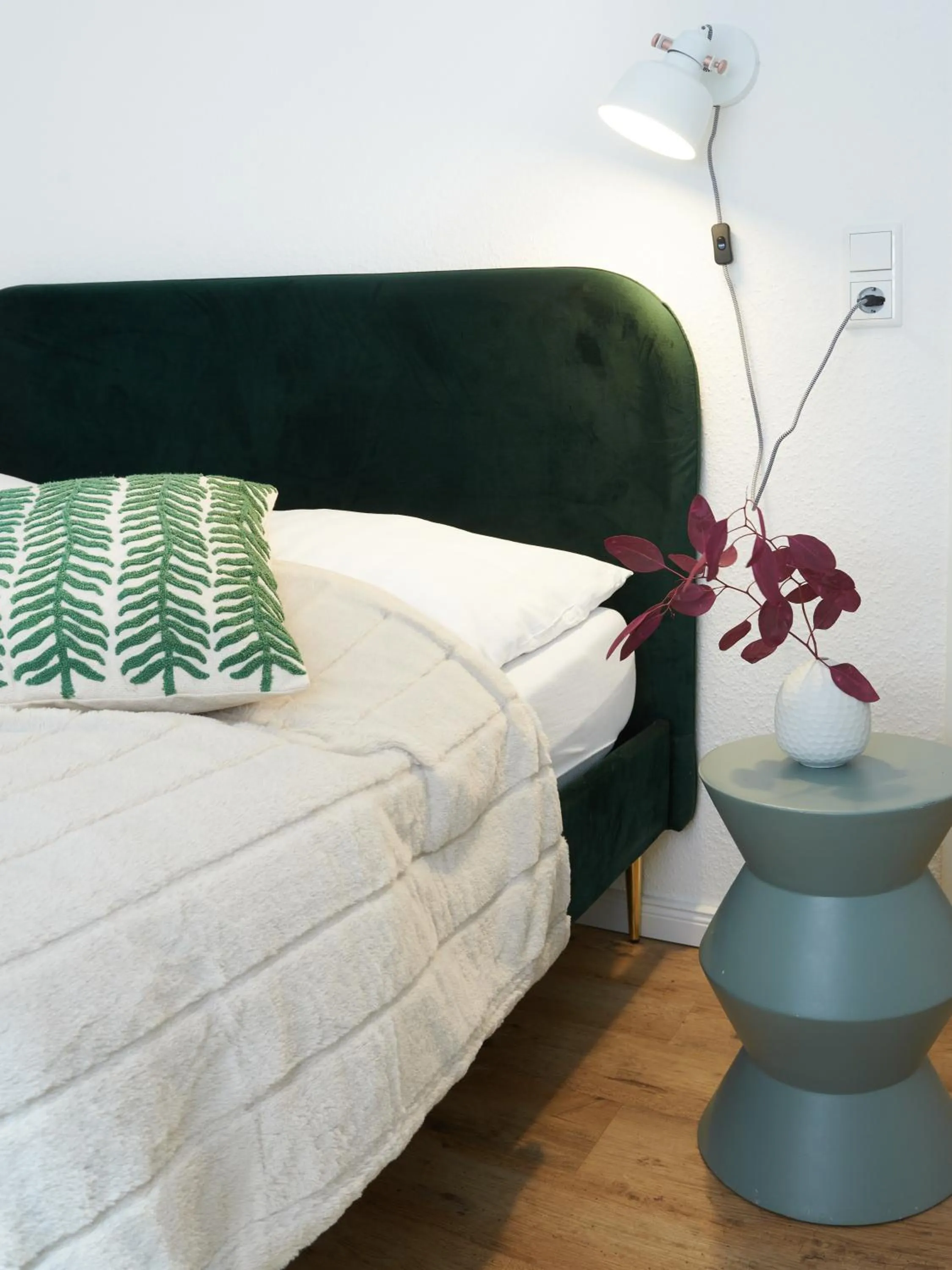 Bedroom, Bed in Five Rooms