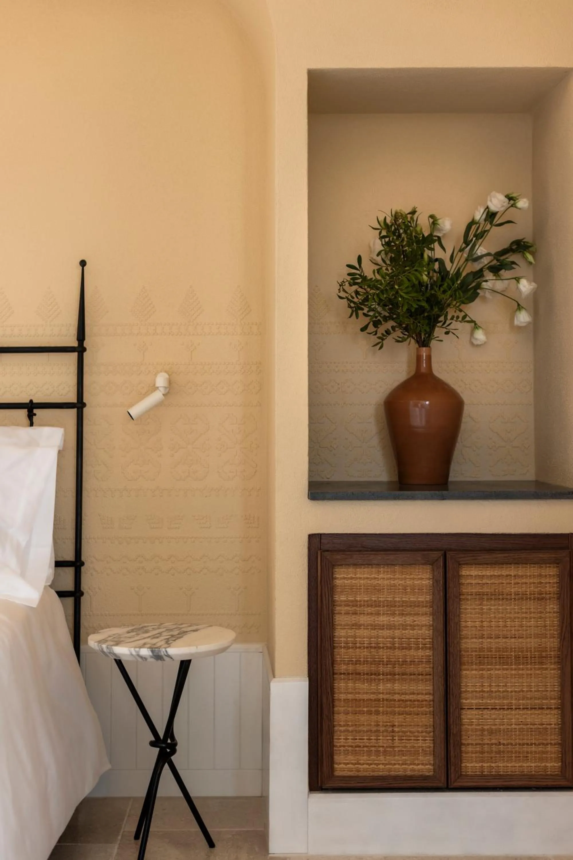 Decorative detail, Bed in Hotel Le Dune Piscinas