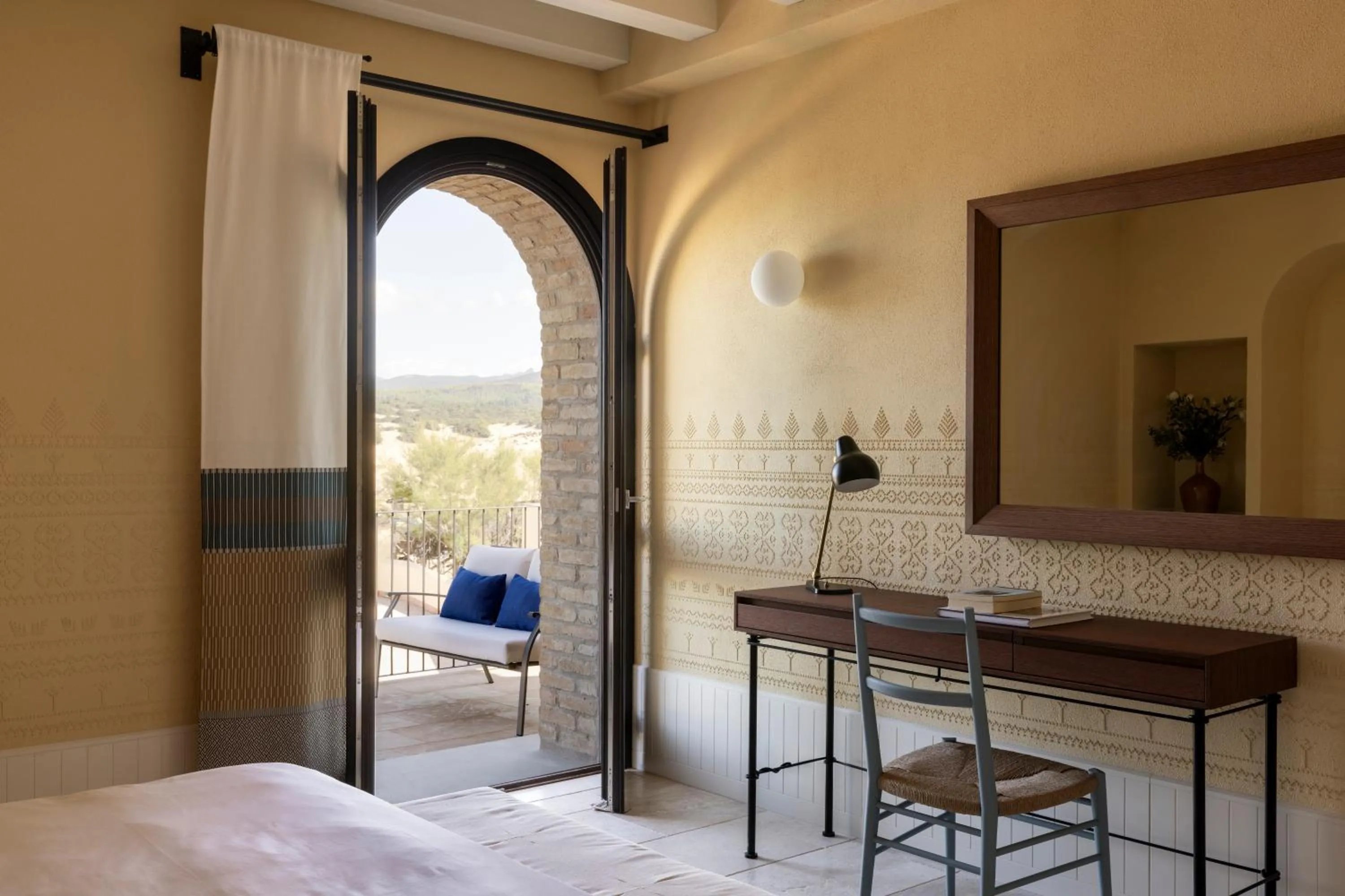 TV and multimedia, Bed in Hotel Le Dune Piscinas