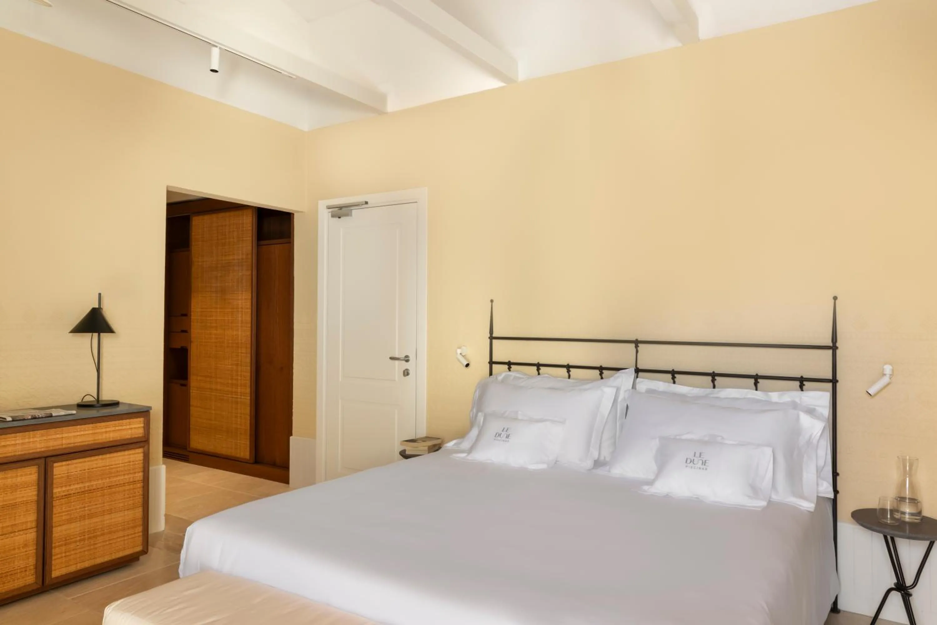 Bed in Hotel Le Dune Piscinas