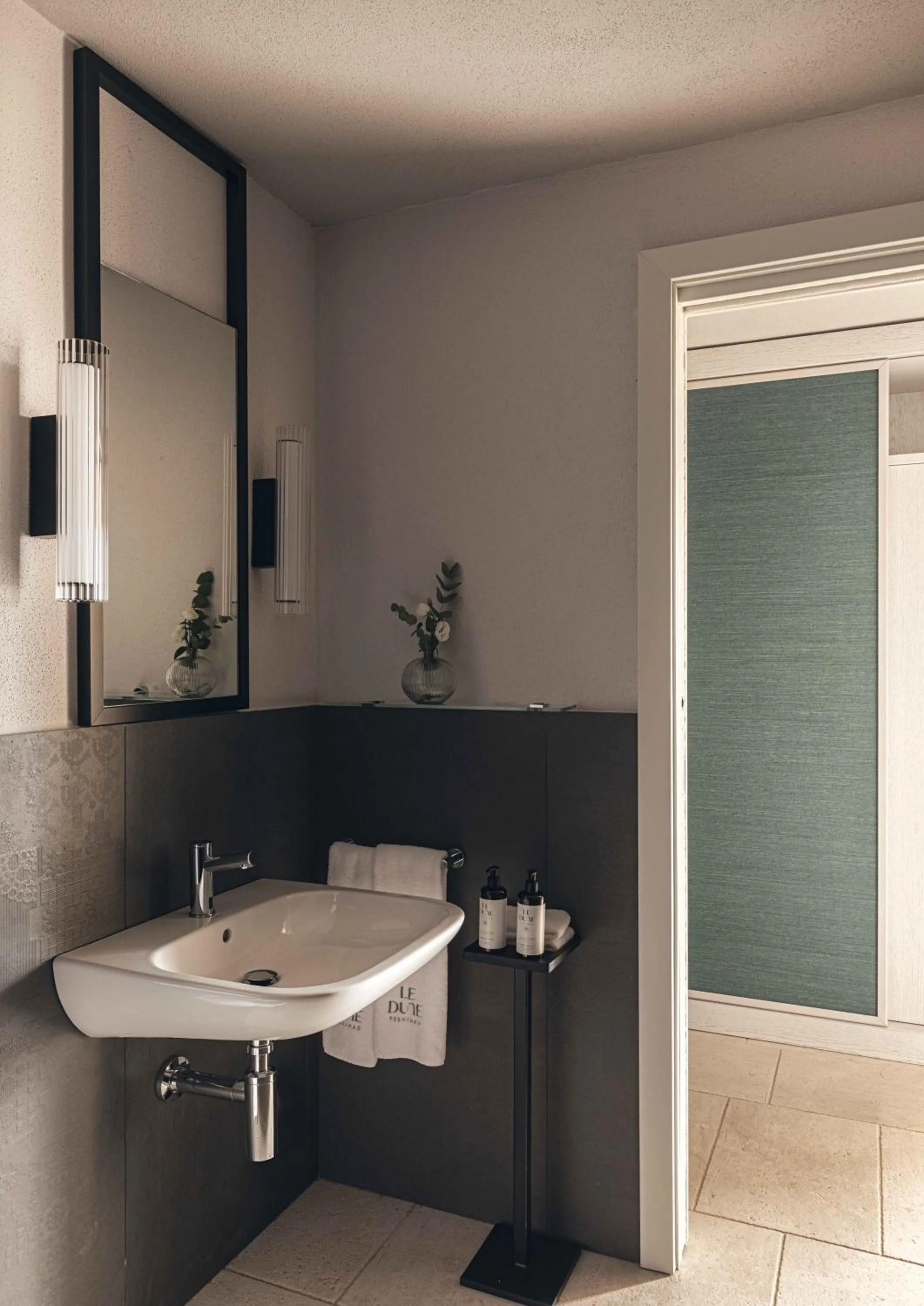 Bathroom in Hotel Le Dune Piscinas