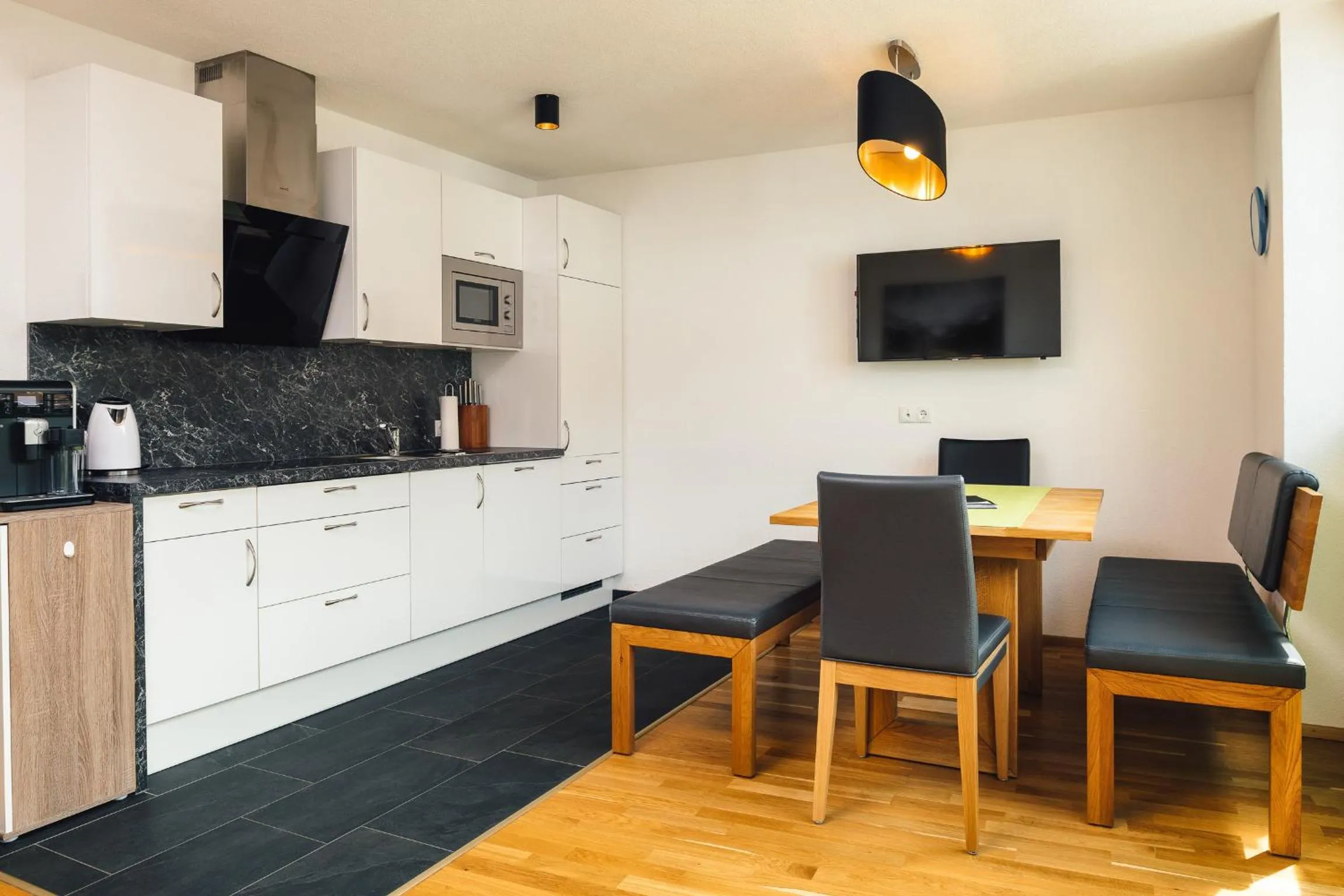 Kitchen or kitchenette in Nowders Apartments