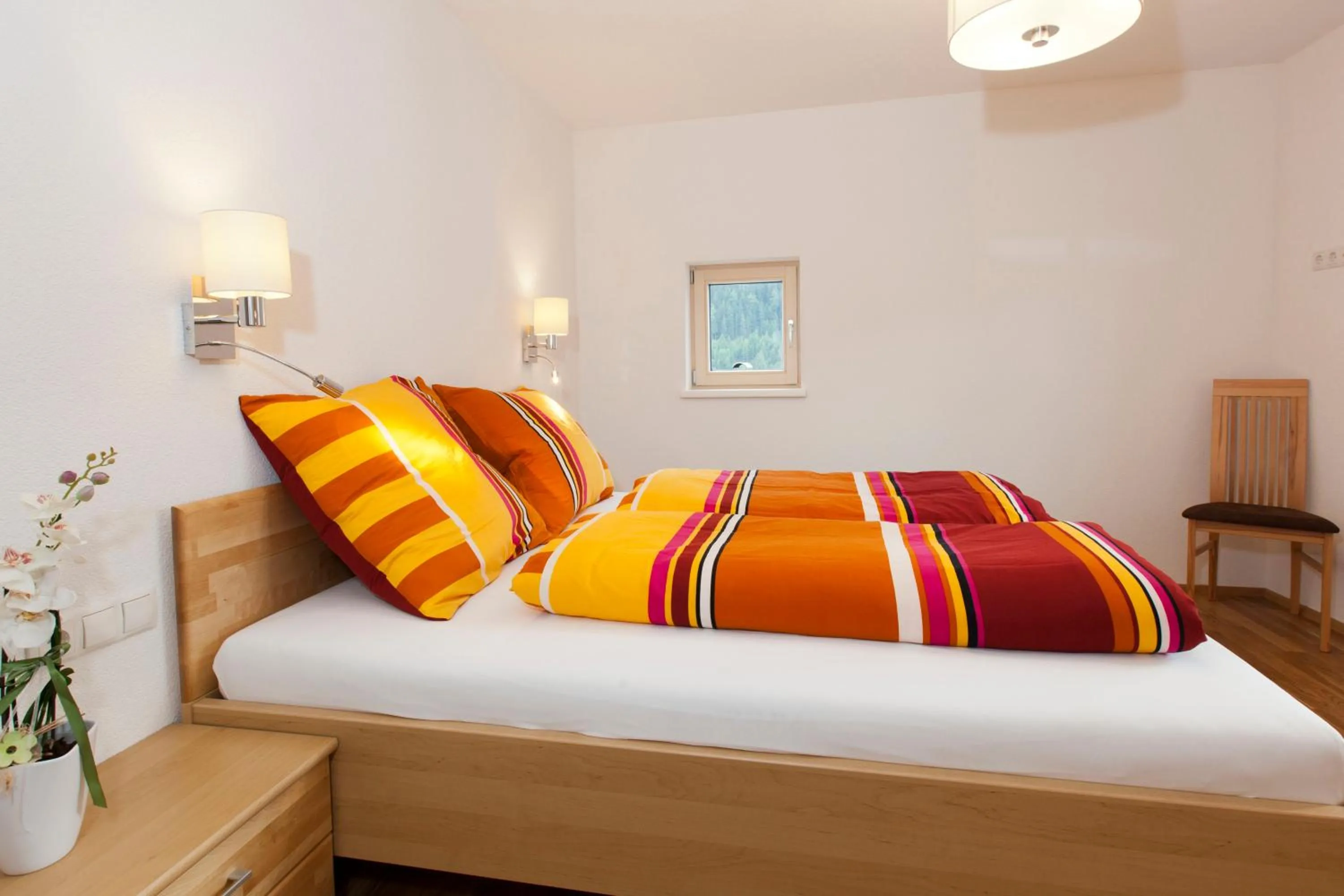 Photo of the whole room, Bed in Nowders Apartments