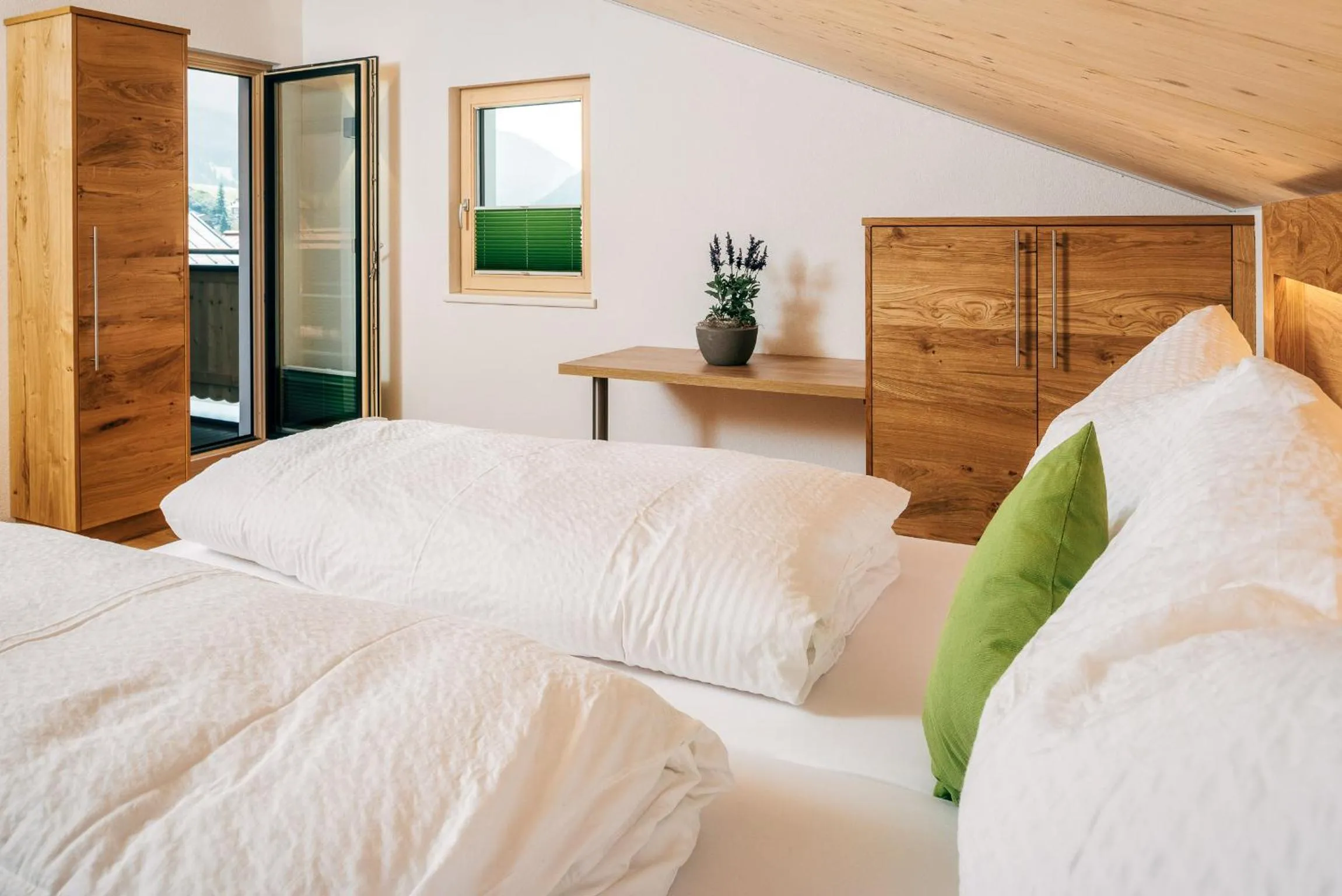 Photo of the whole room, Bed in Nowders Apartments