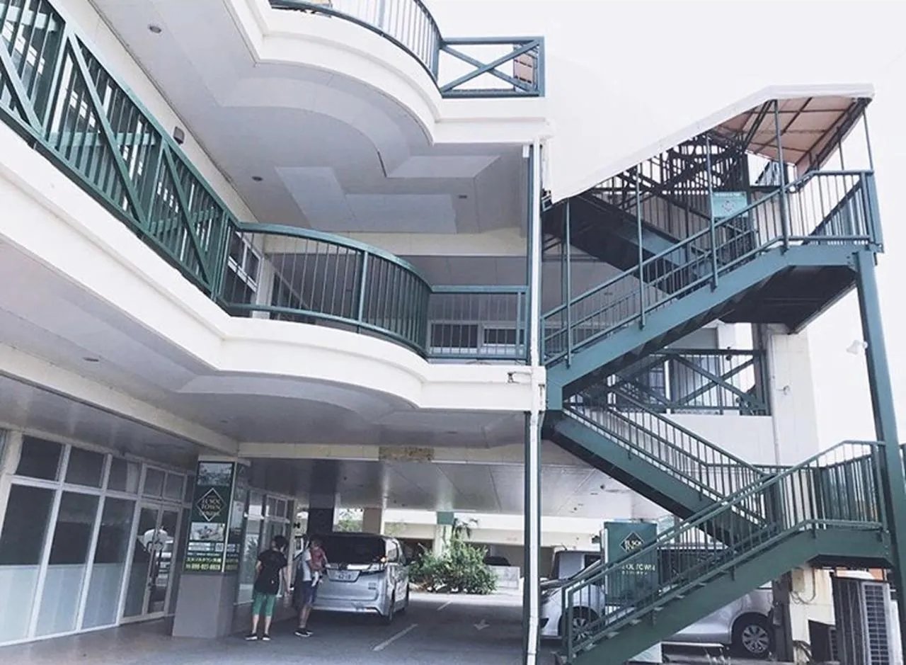 Facade/entrance in El Sol Town Okinawa