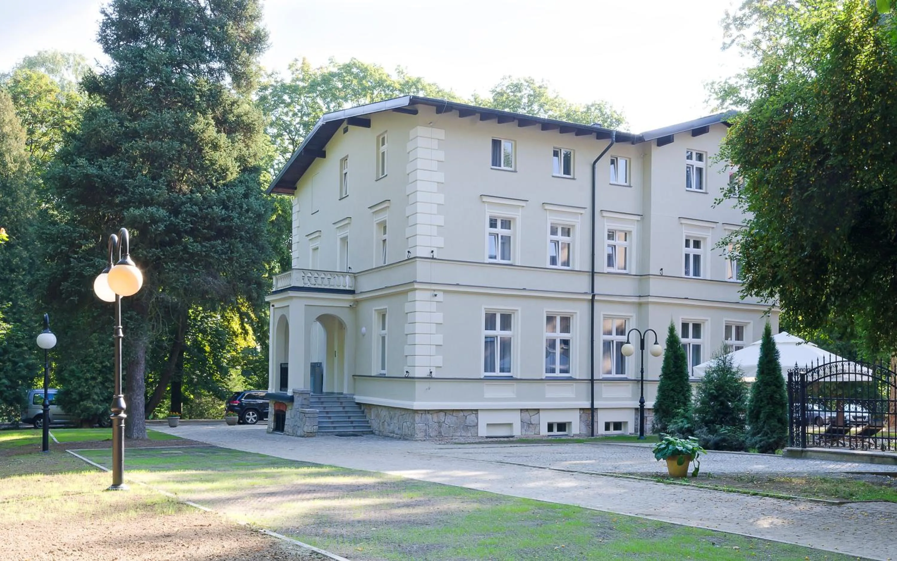 Facade/entrance in Willa Mała Pieniawa