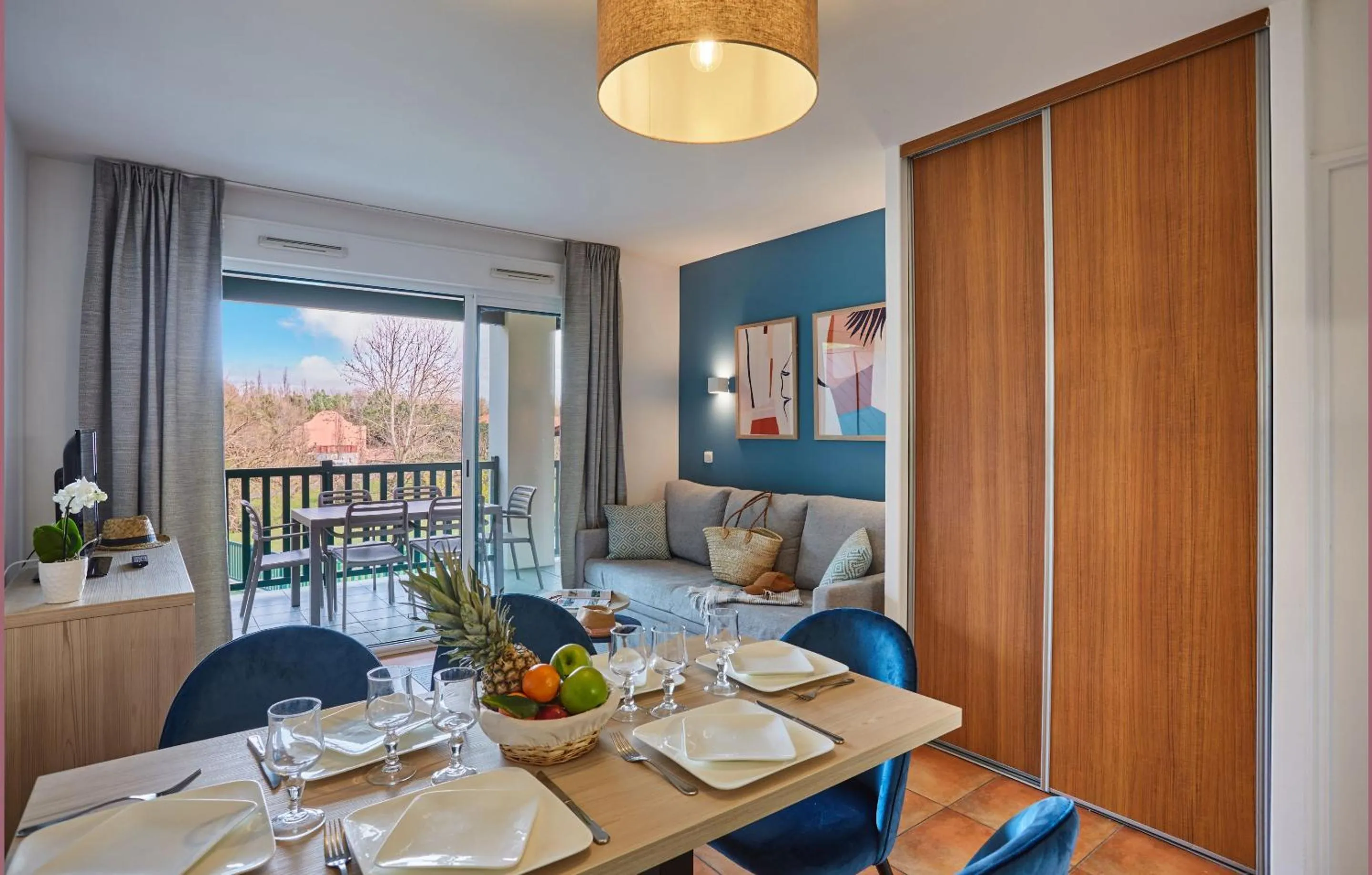 Seating area in Résidence Odalys Domaine Iratzia