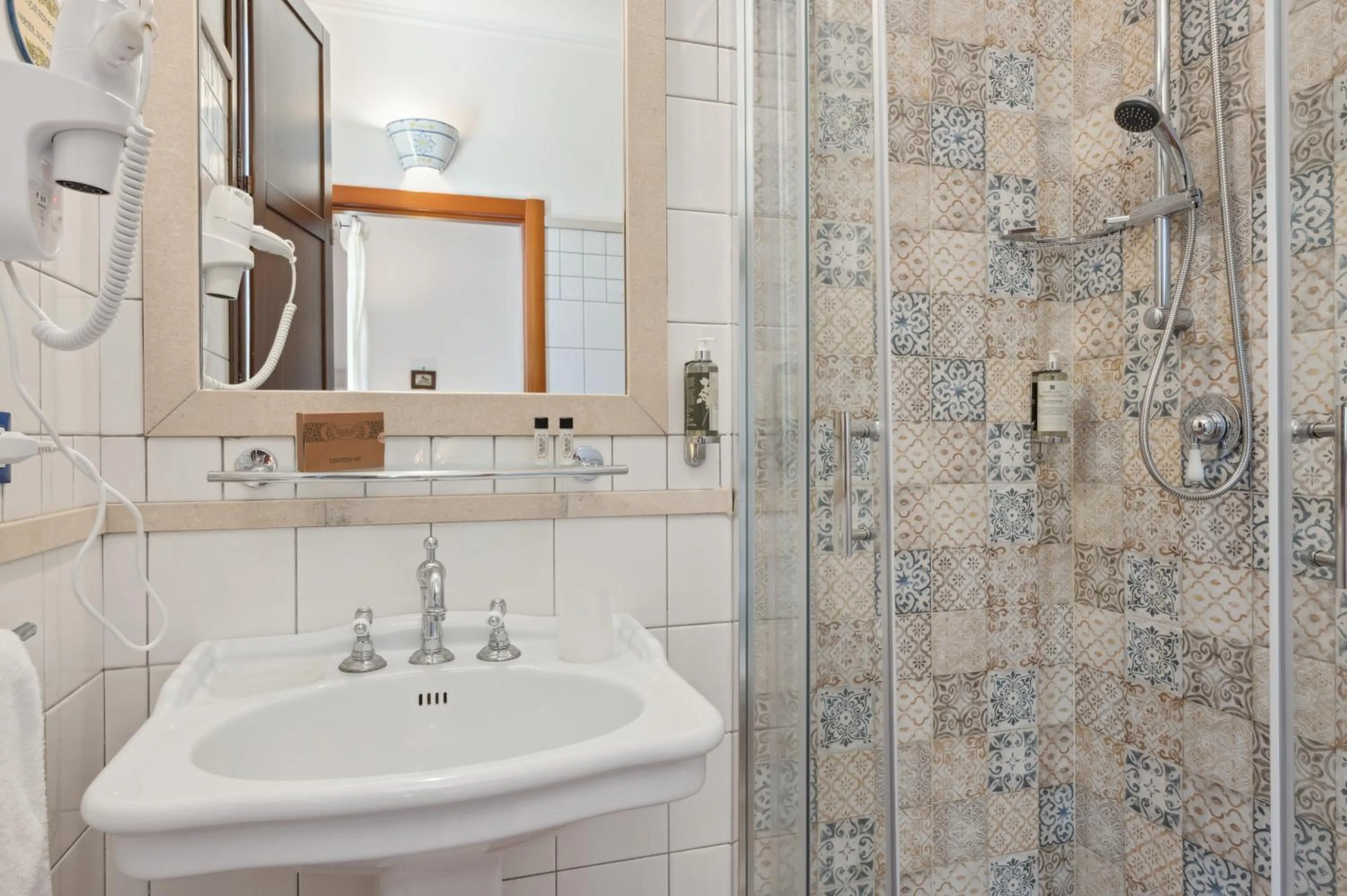 Bathroom in Hotel La Corte Del Sole