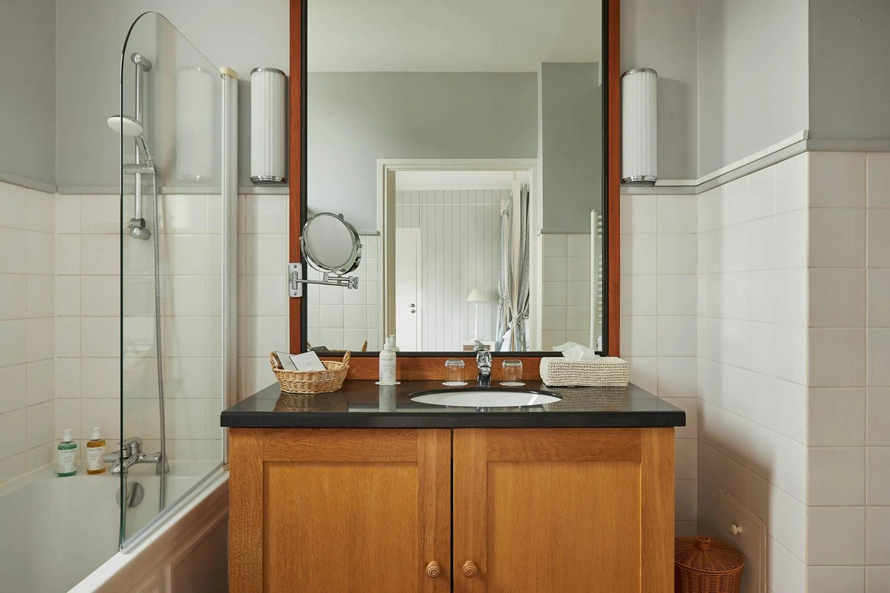 Bathroom in Le Grand Hotel des Bains & Spa - Bretagne