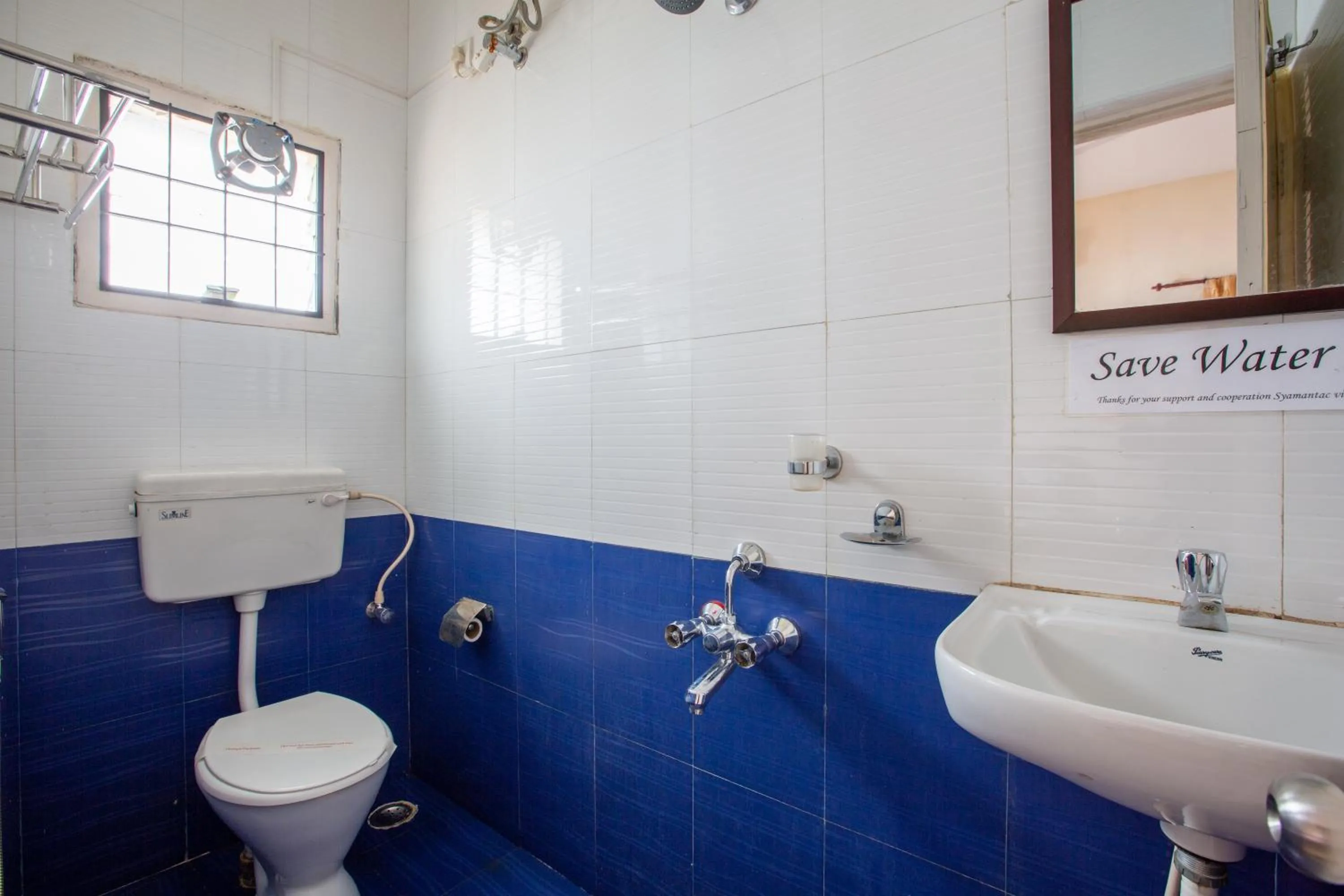 Bathroom in Syamantac Villa