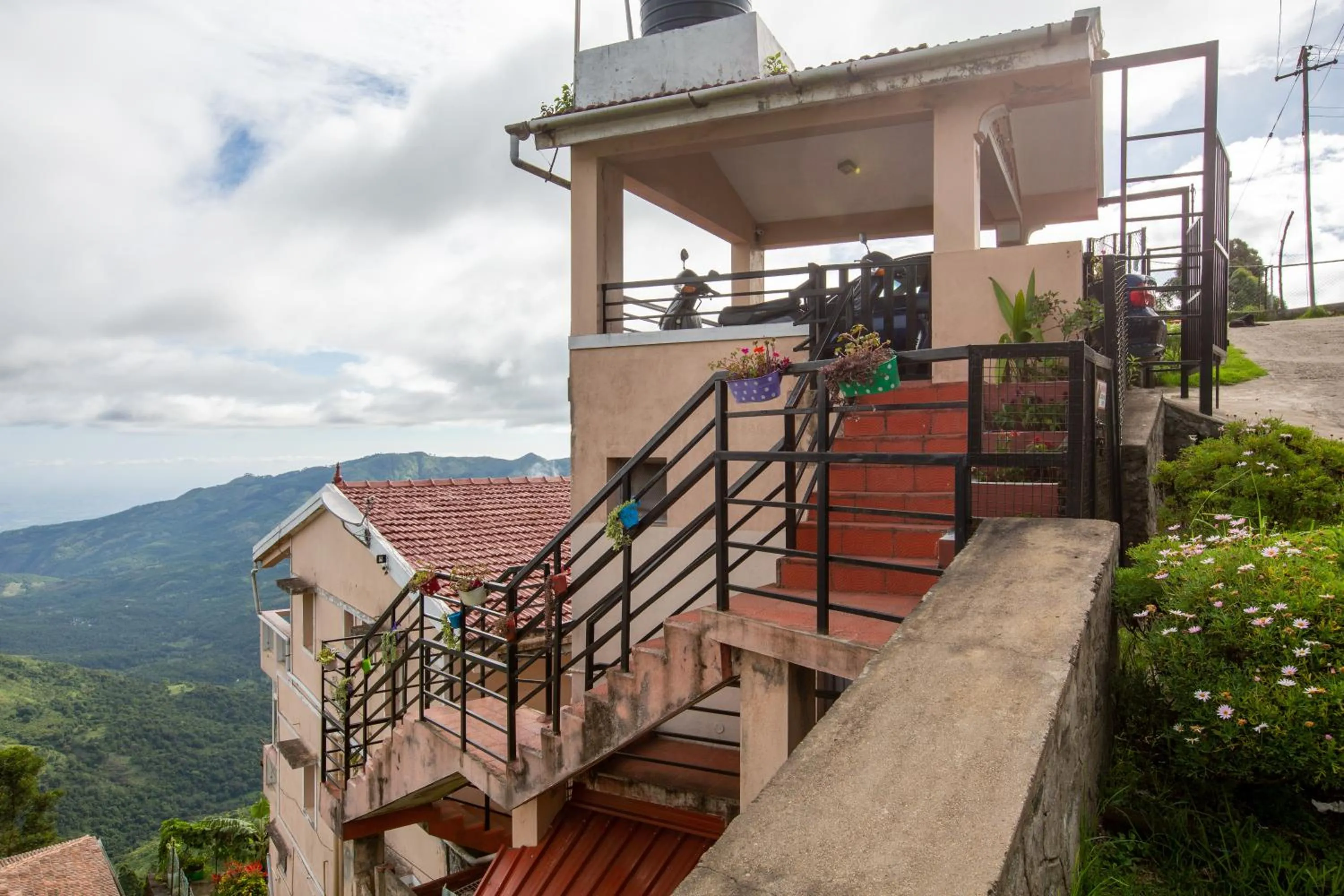 Property building in Syamantac Villa