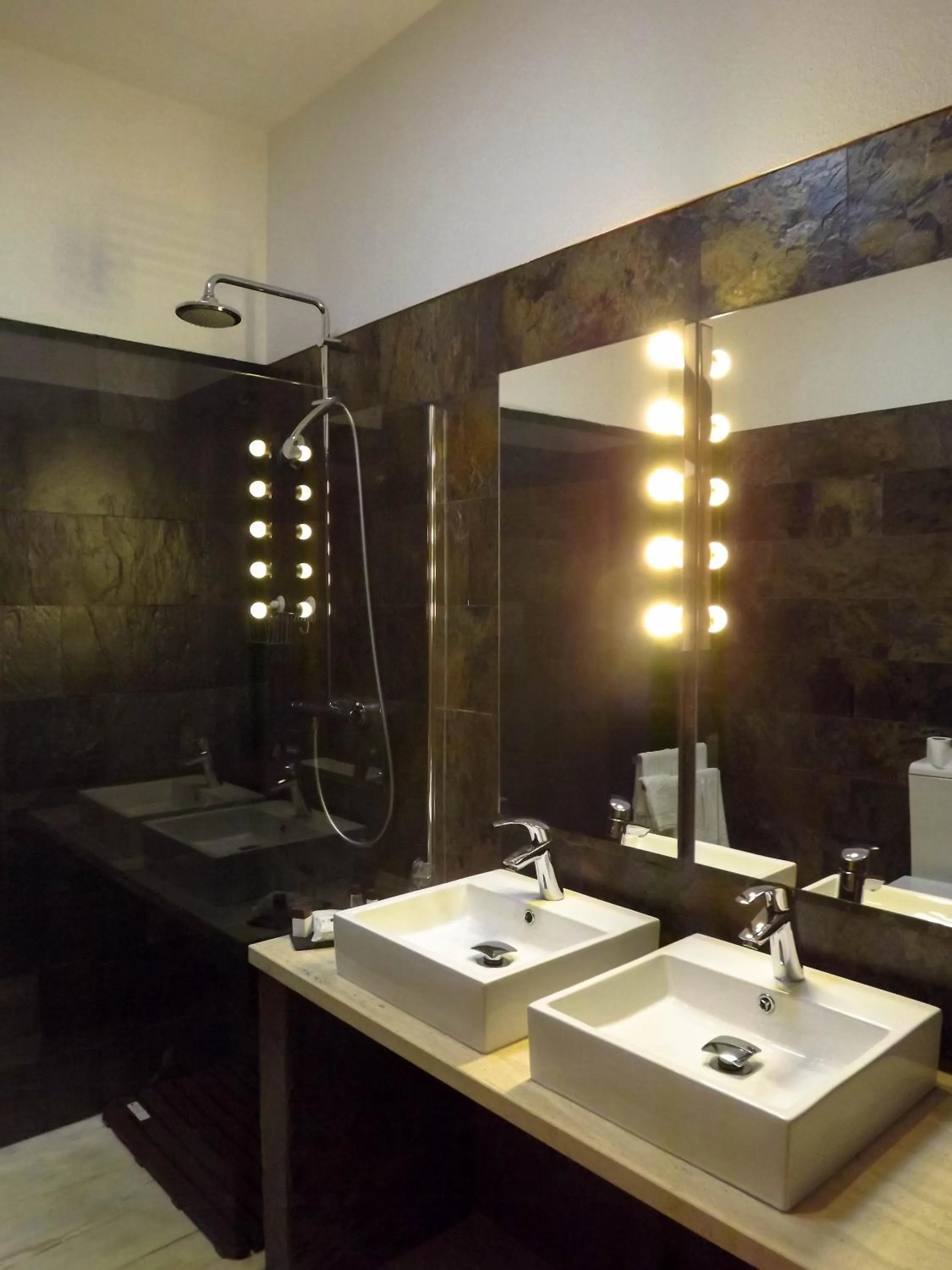 Bathroom in DH Country House