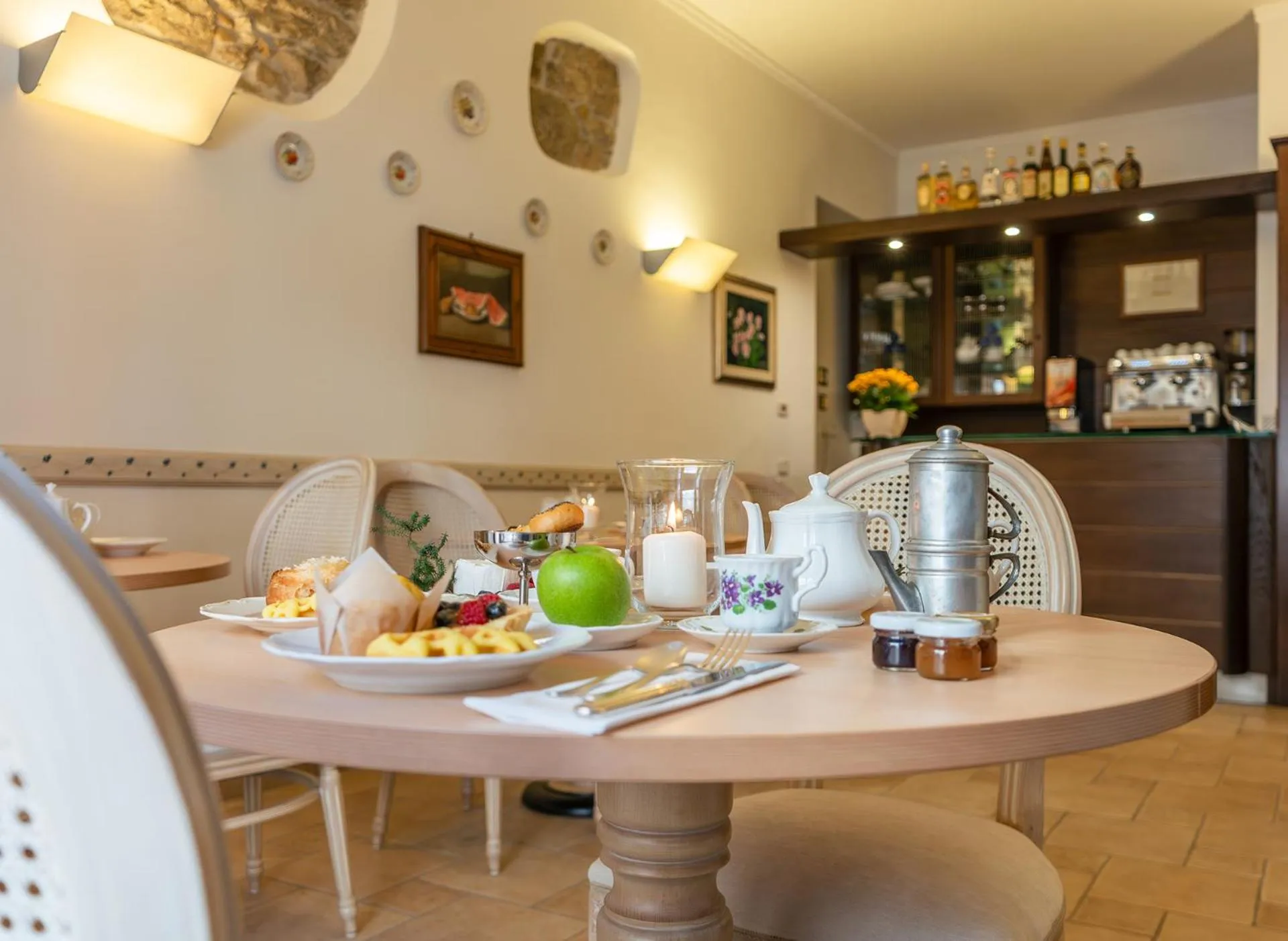 Food and drinks in Hotel Il Tiglio