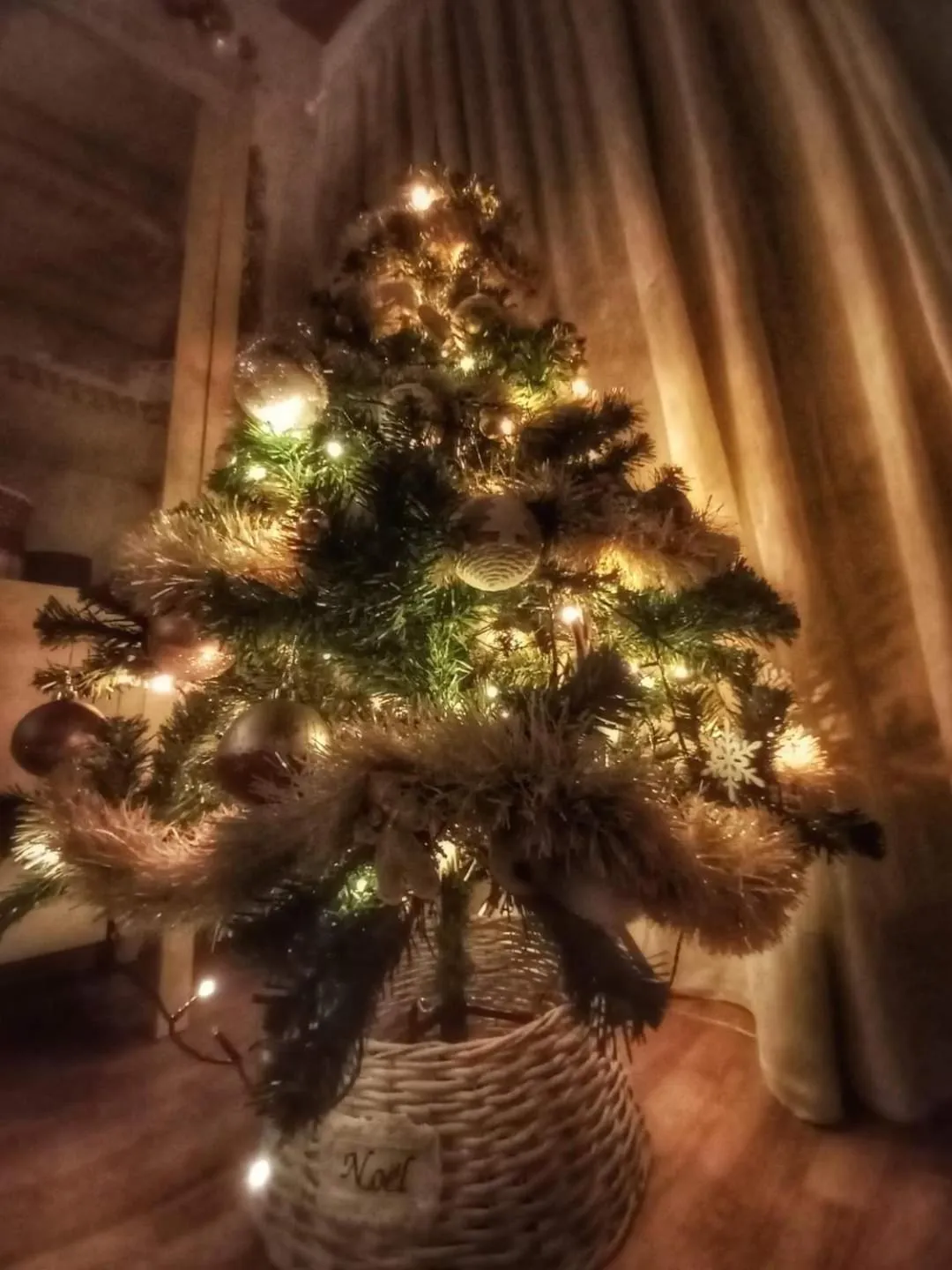 Property building in de' Montetini