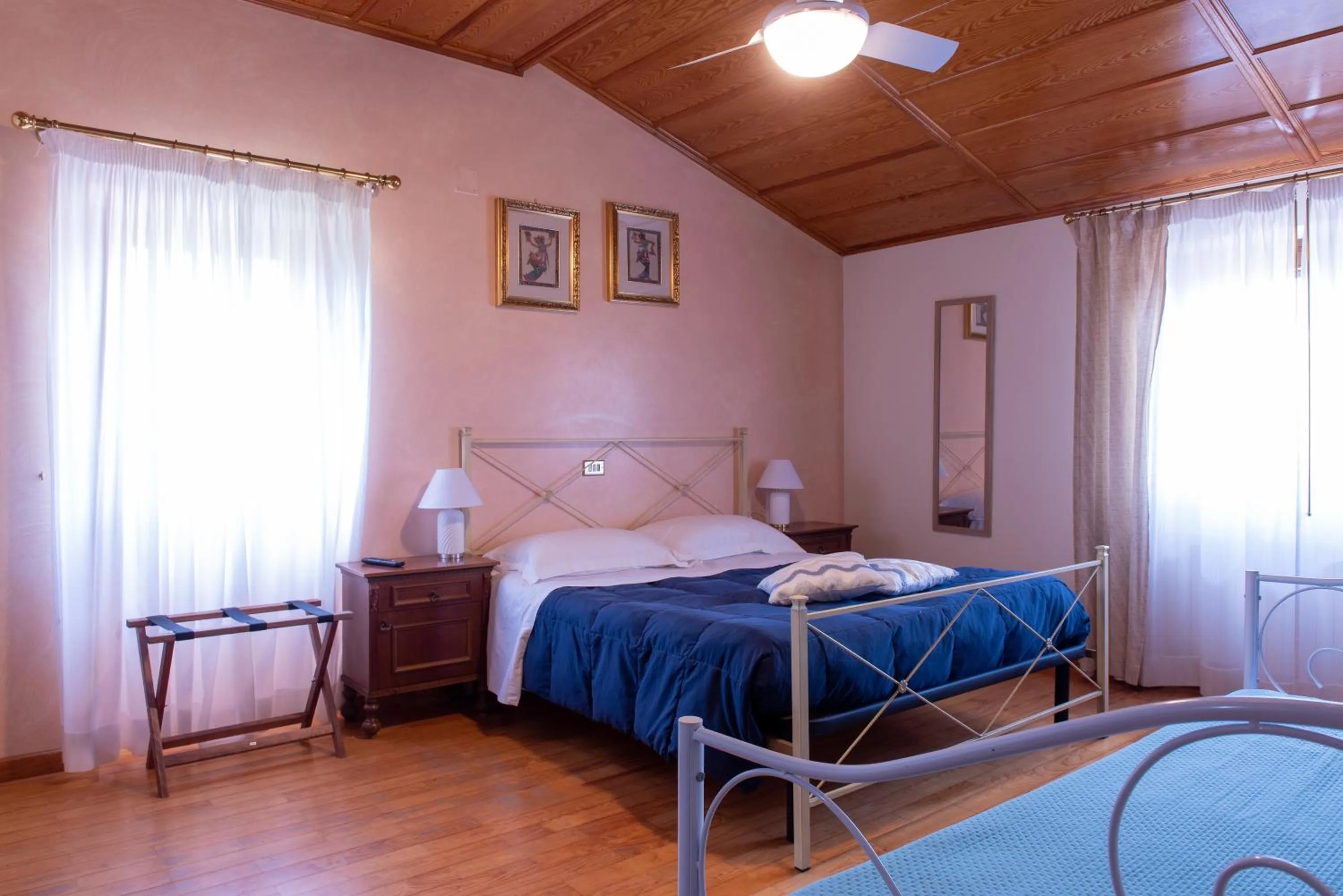 Superior Triple Room in Villa Montegenco B&B