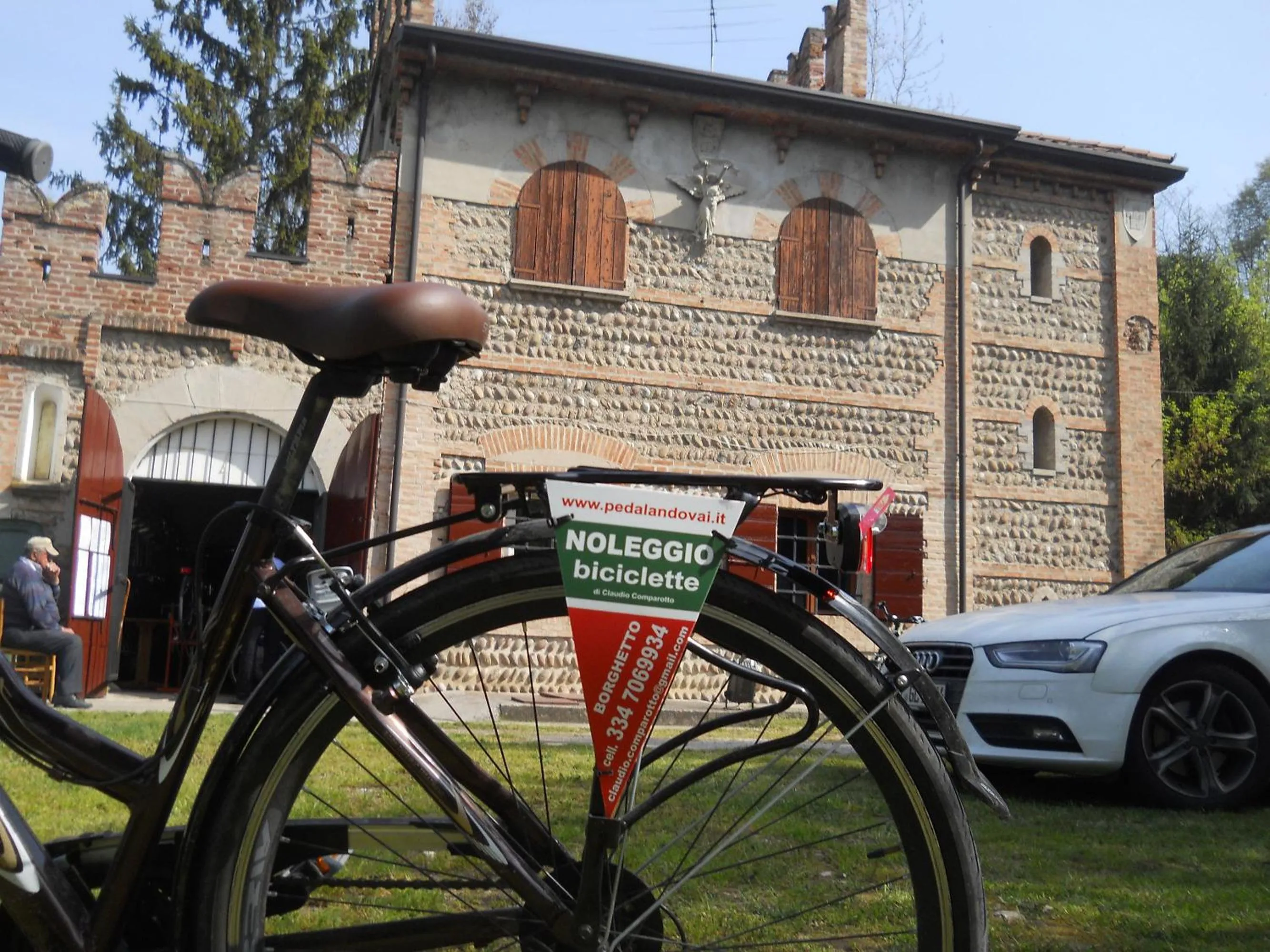 Cycling in B&B La Pescadora