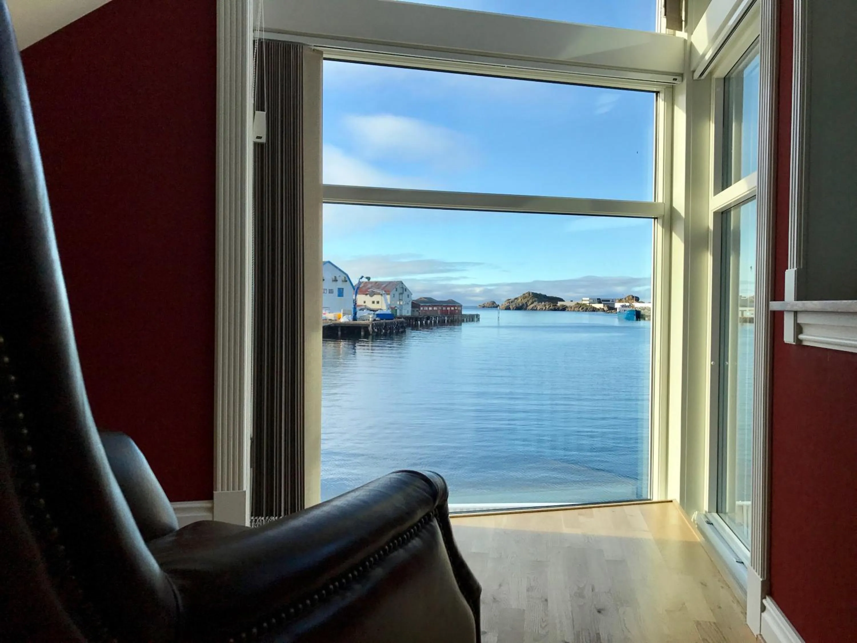 Sea view in Rorbuanlegget Svolv¿Havn