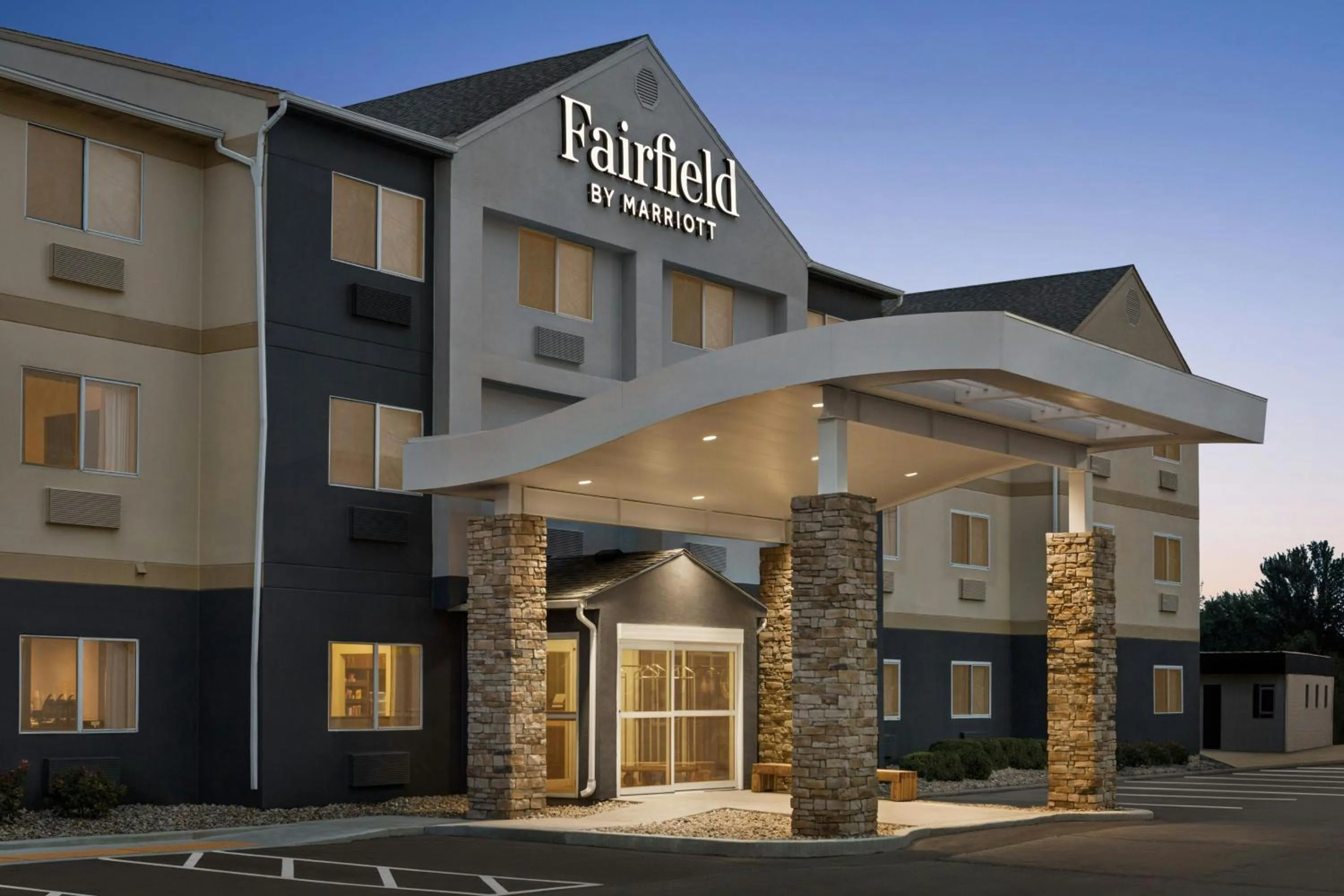 Property building in Fairfield Inn & Suites Findlay
